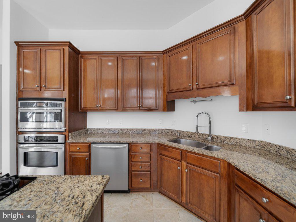 STONE RIDGE SOUTH - Residential