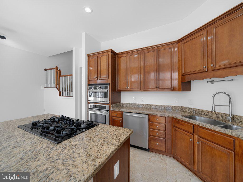 STONE RIDGE SOUTH - Residential