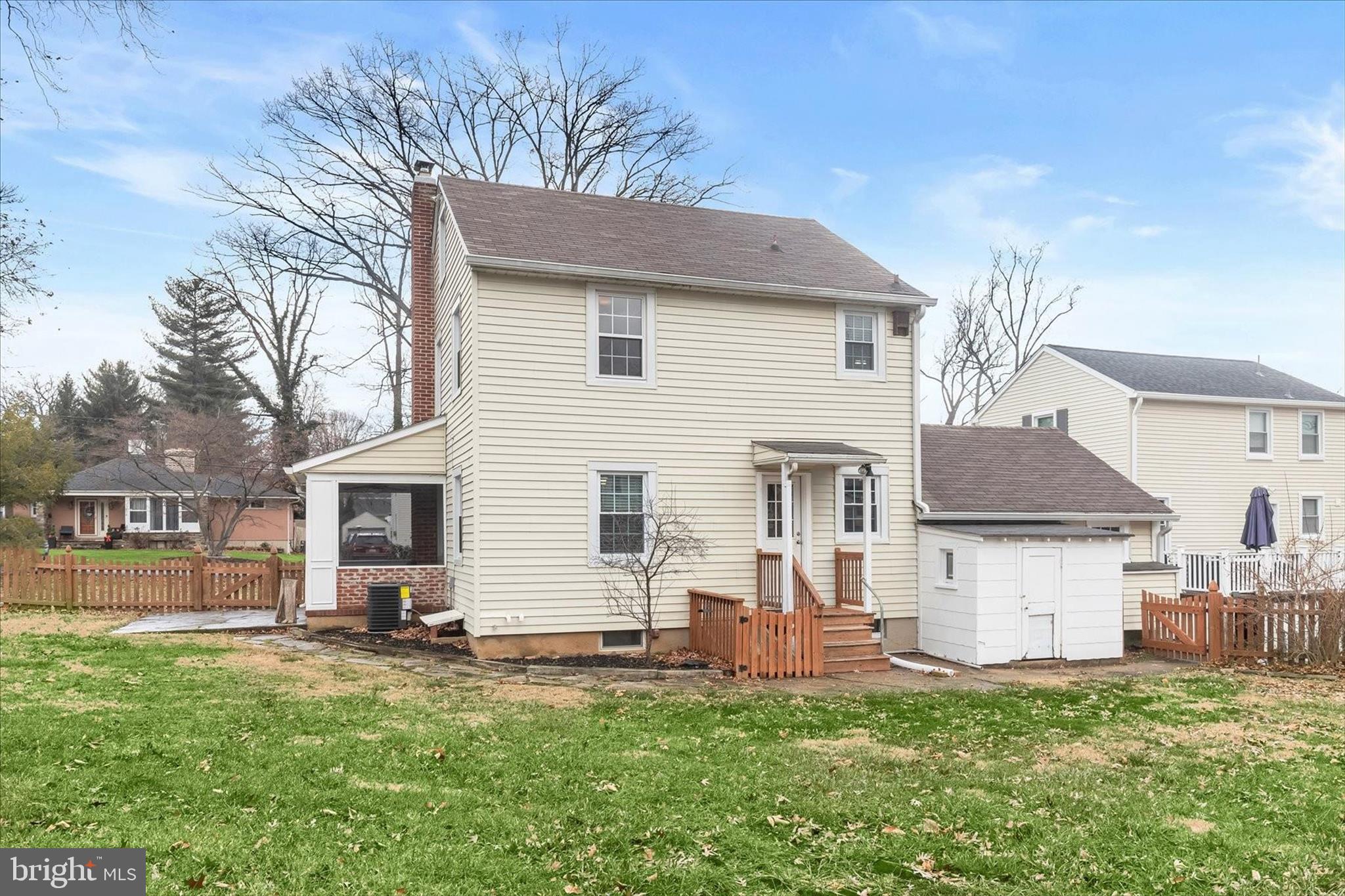 HAYWOOD HEIGHTS - Residential