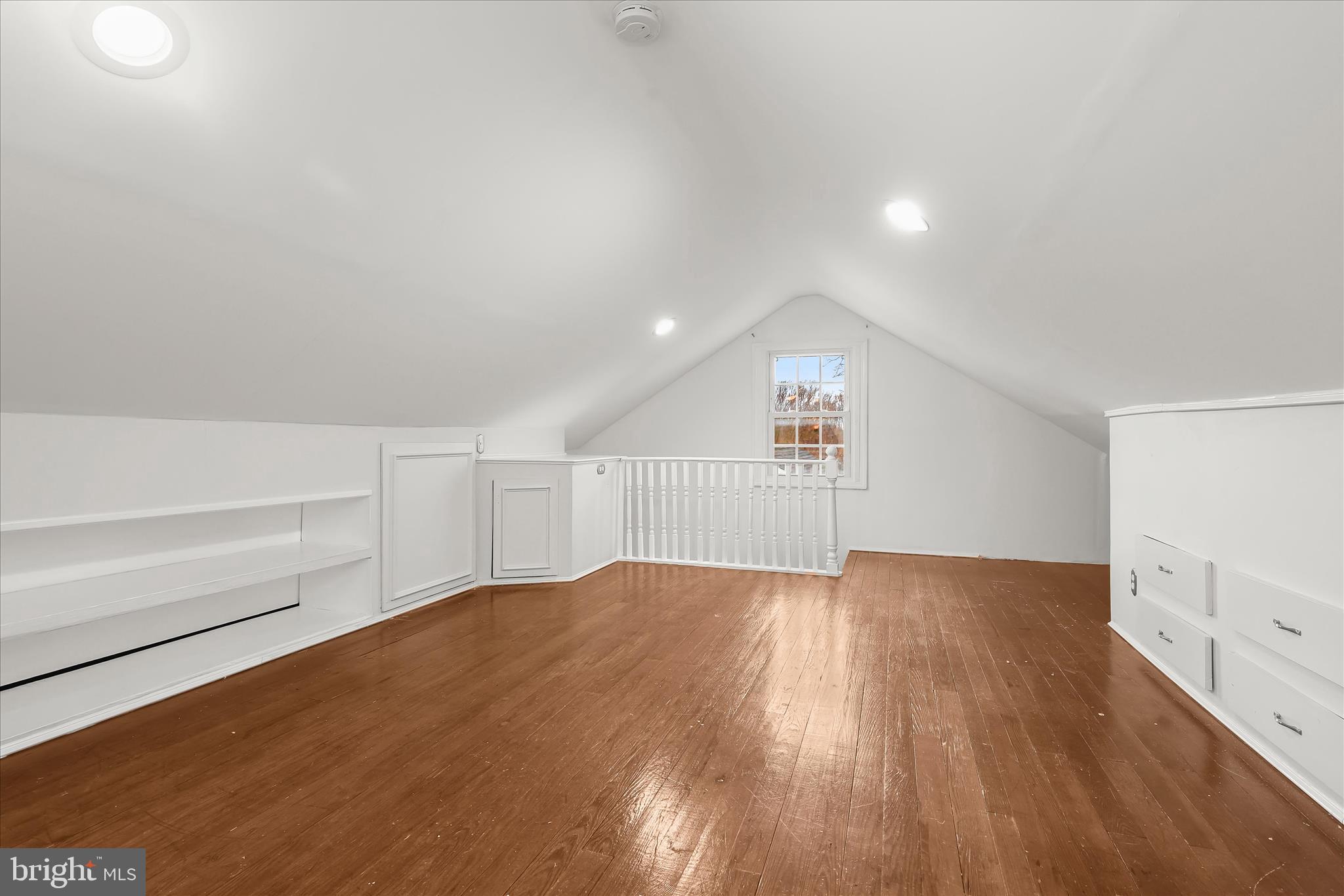 HAYWOOD HEIGHTS - Residential