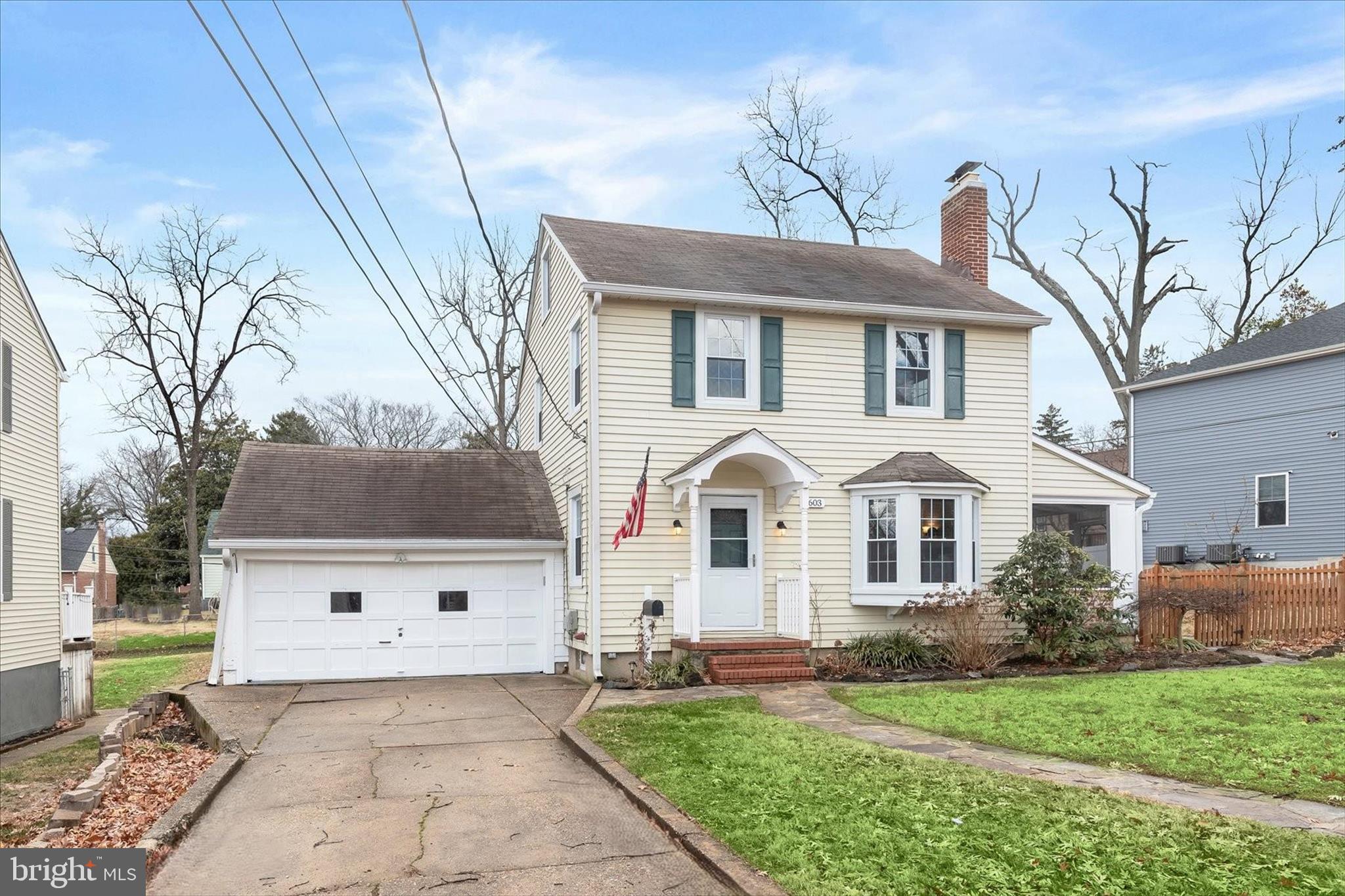 HAYWOOD HEIGHTS - Residential