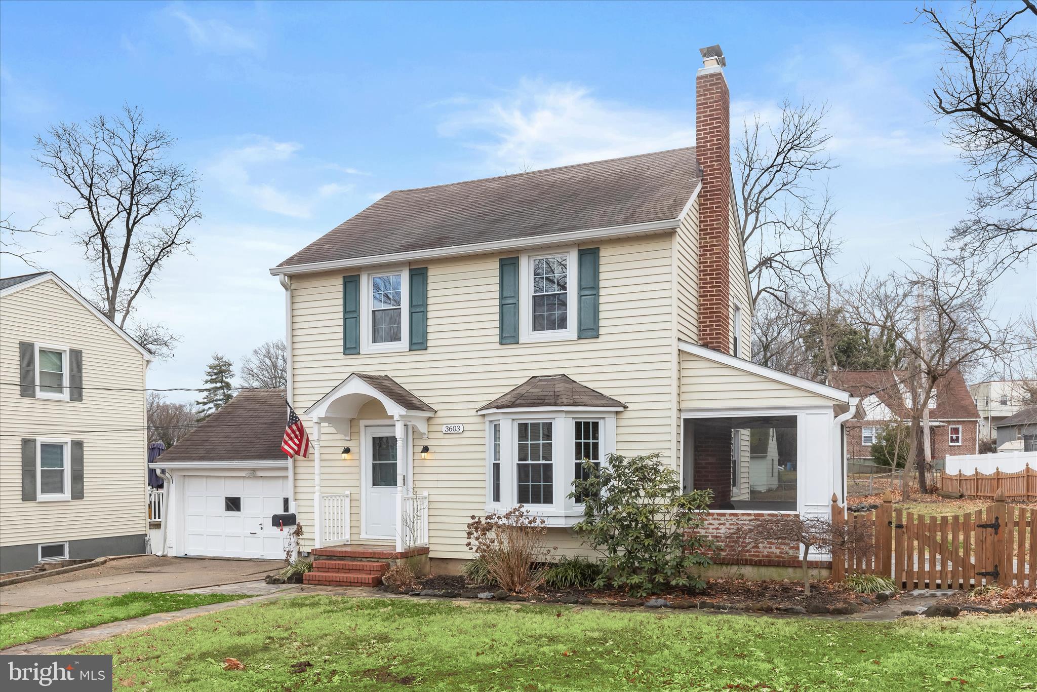 HAYWOOD HEIGHTS - Residential