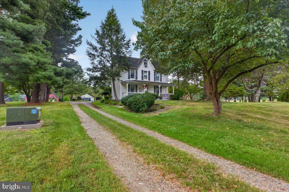 300 Cemetery Lane
