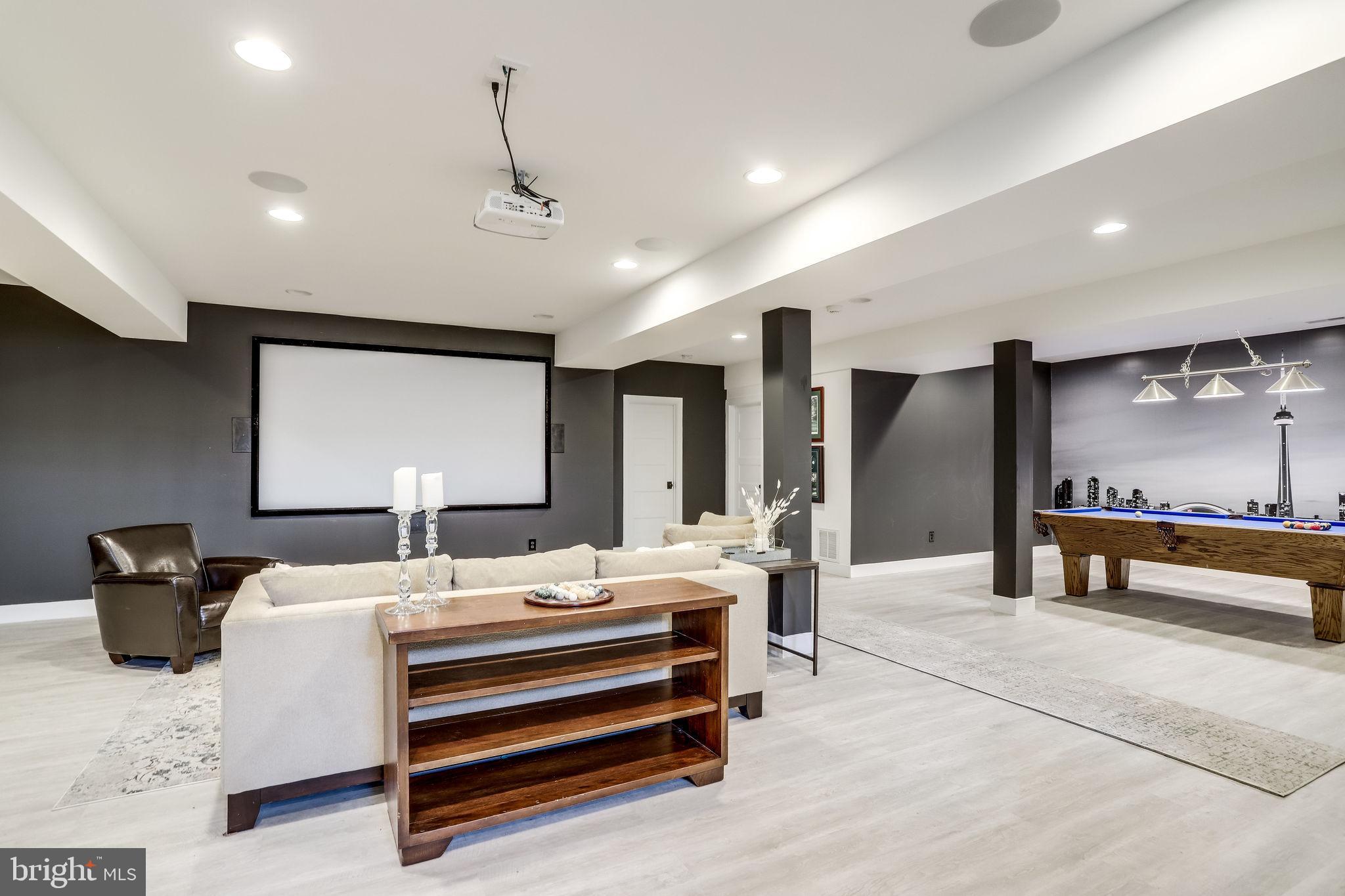 PLYMOUTH HAVEN - Residential