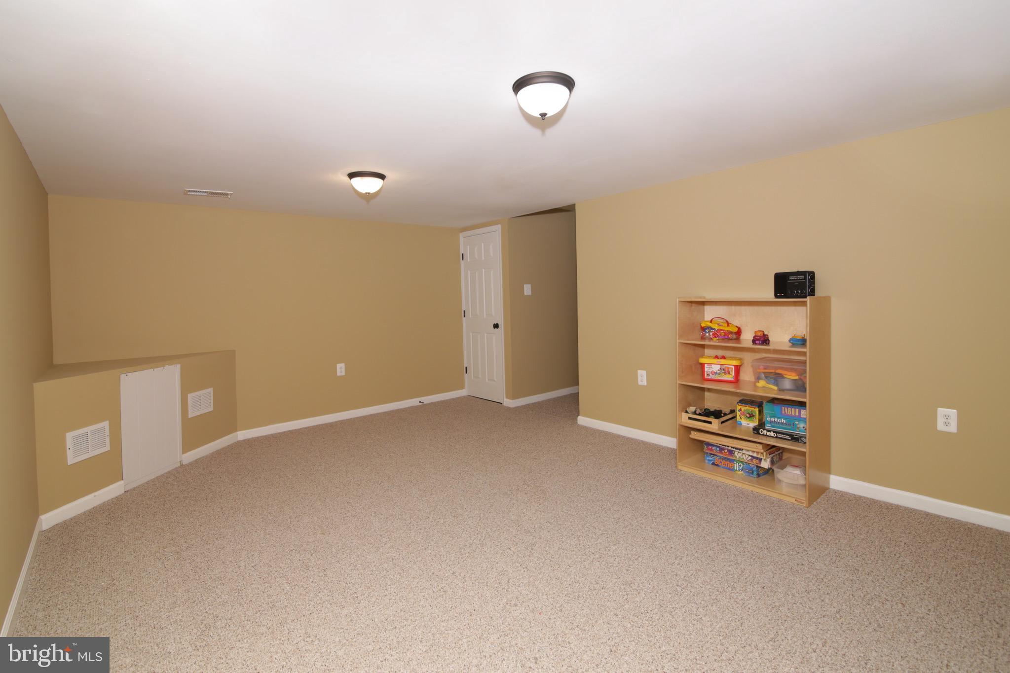 LAKE RIDGE - ANTIETAM - Residential