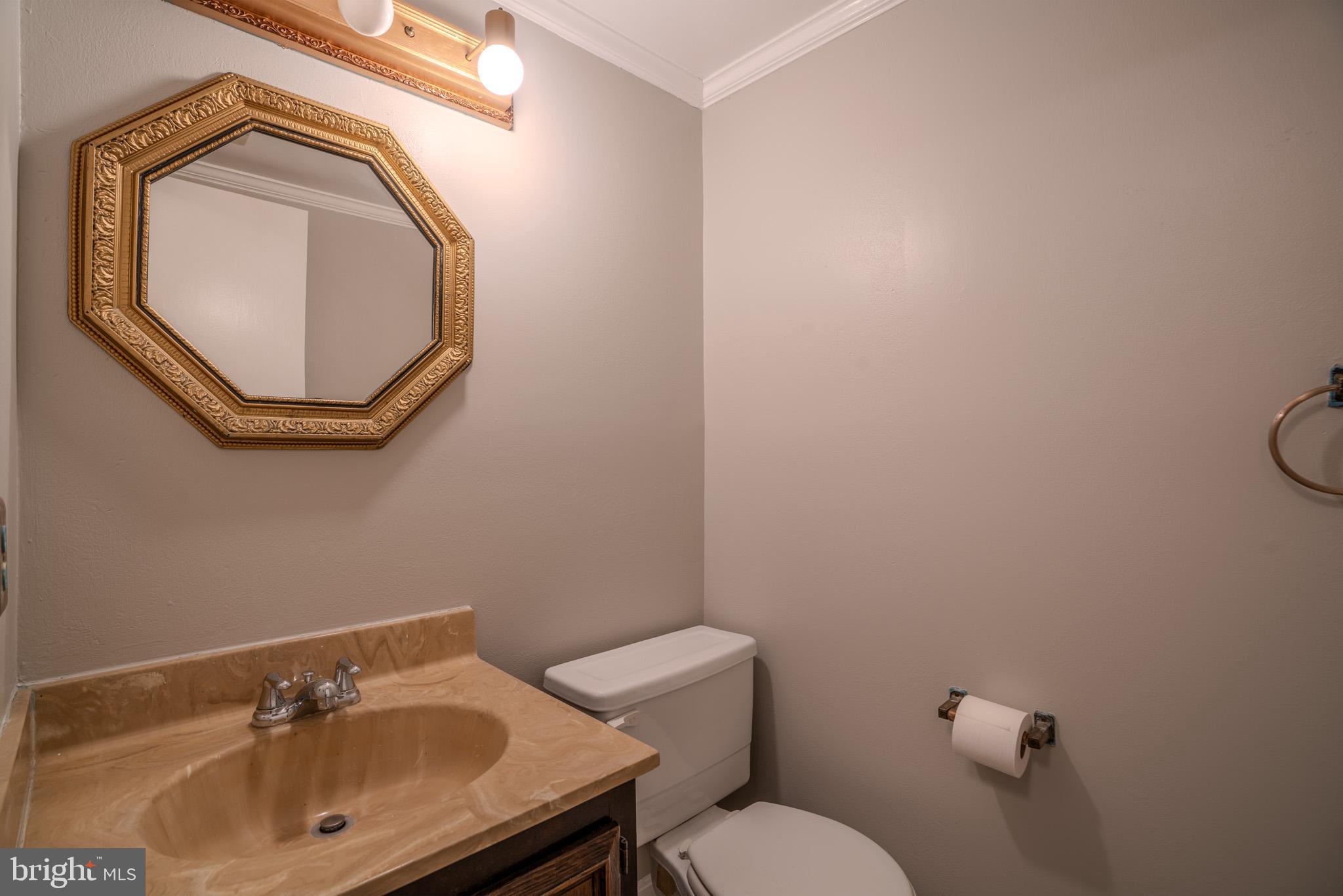 SHADY GROVE VILLAGE - Residential