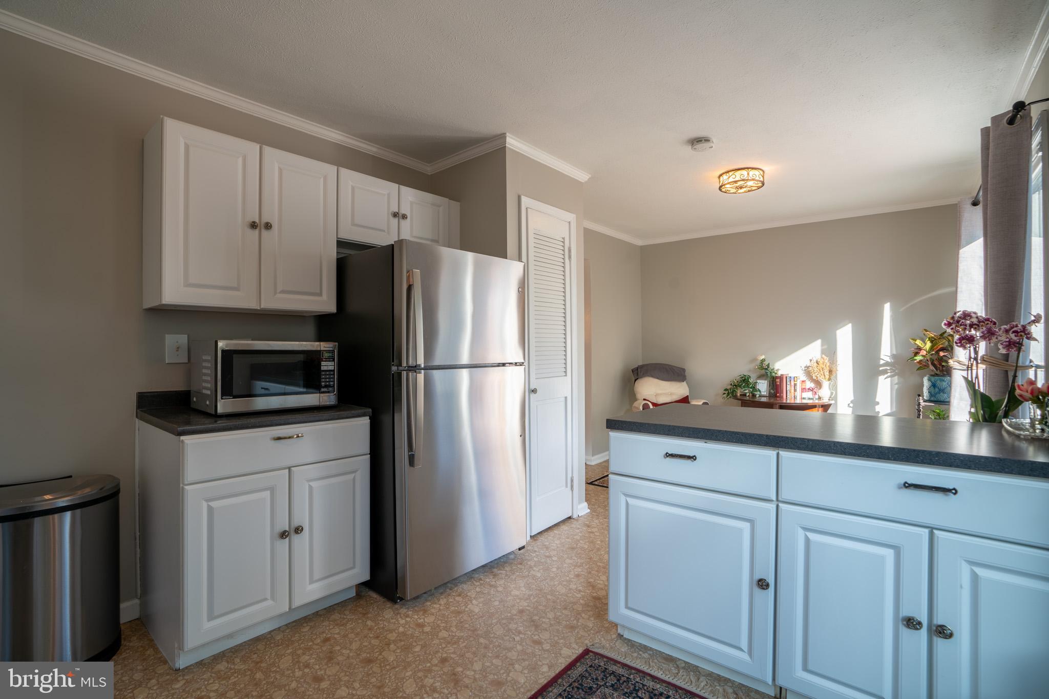 SHADY GROVE VILLAGE - Residential