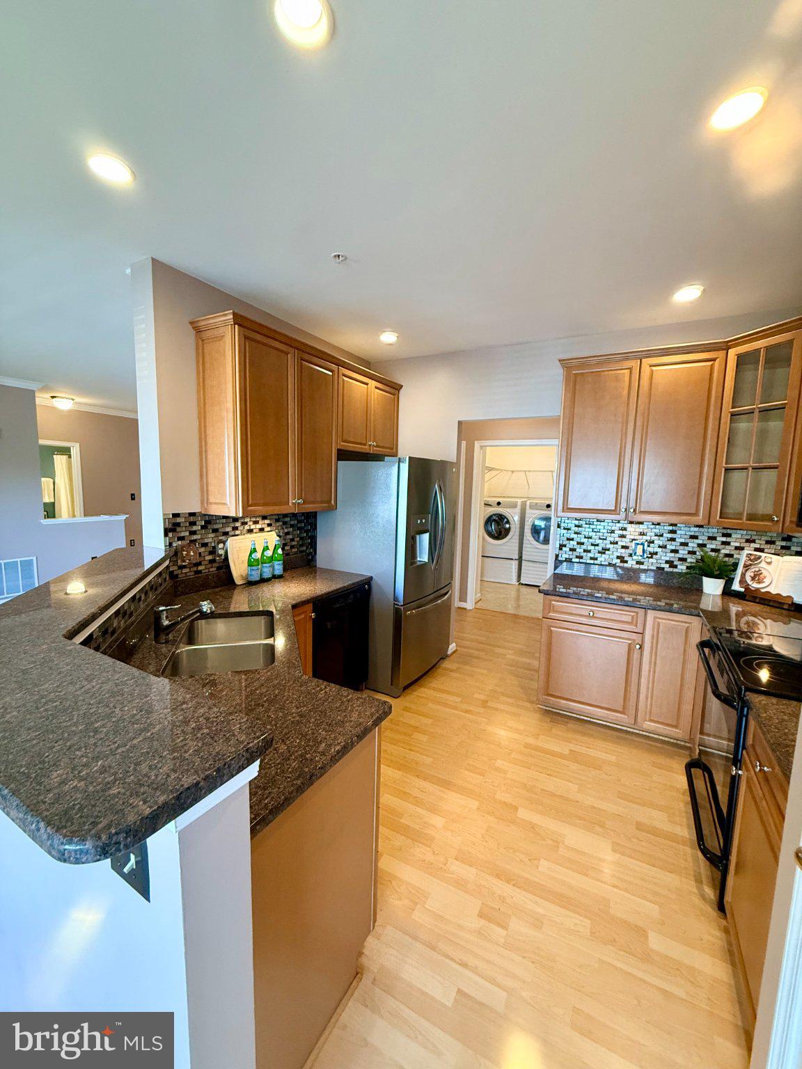 HOPEWELL POINTE - Residential