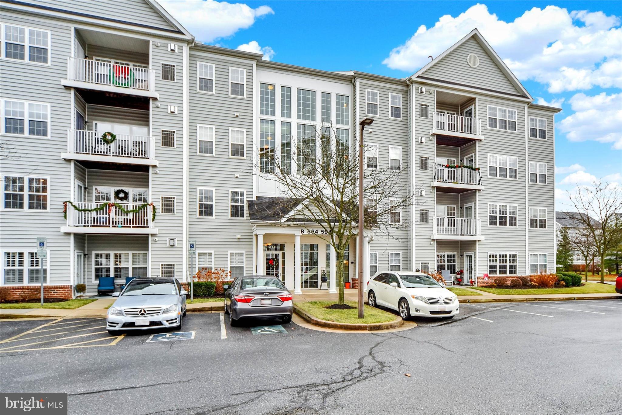 HOPEWELL POINTE - Residential