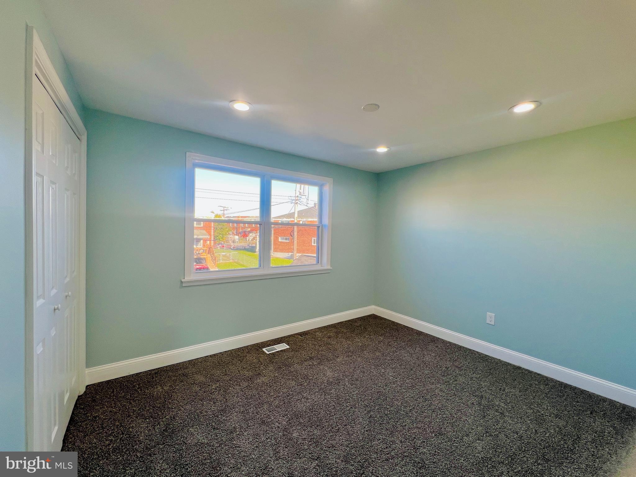 NORTH POINT VILLAGE - Residential Lease