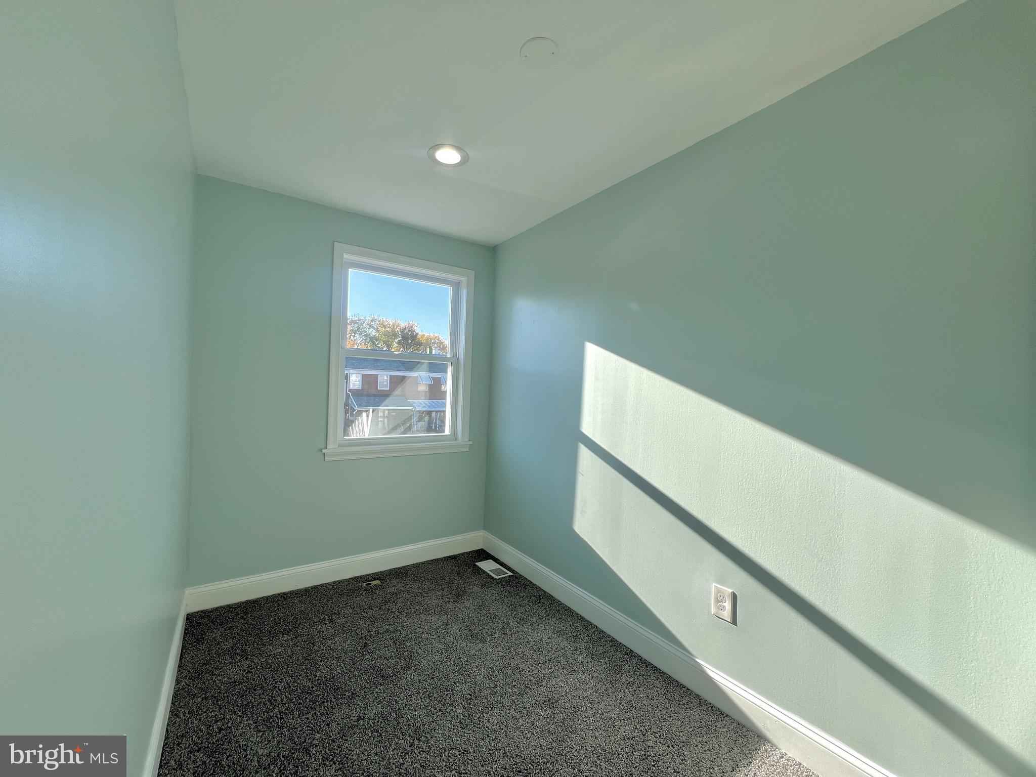 NORTH POINT VILLAGE - Residential Lease