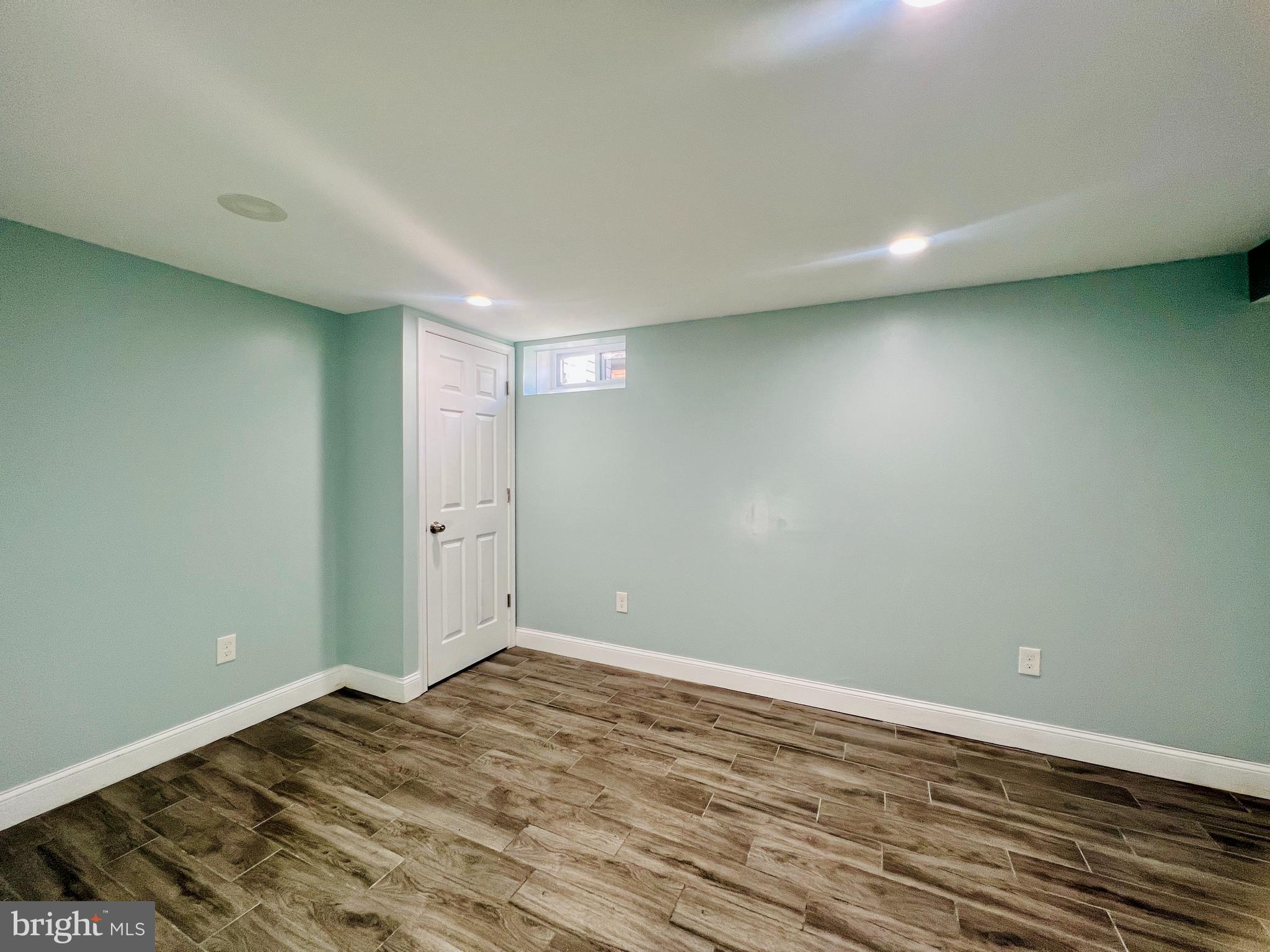 NORTH POINT VILLAGE - Residential Lease