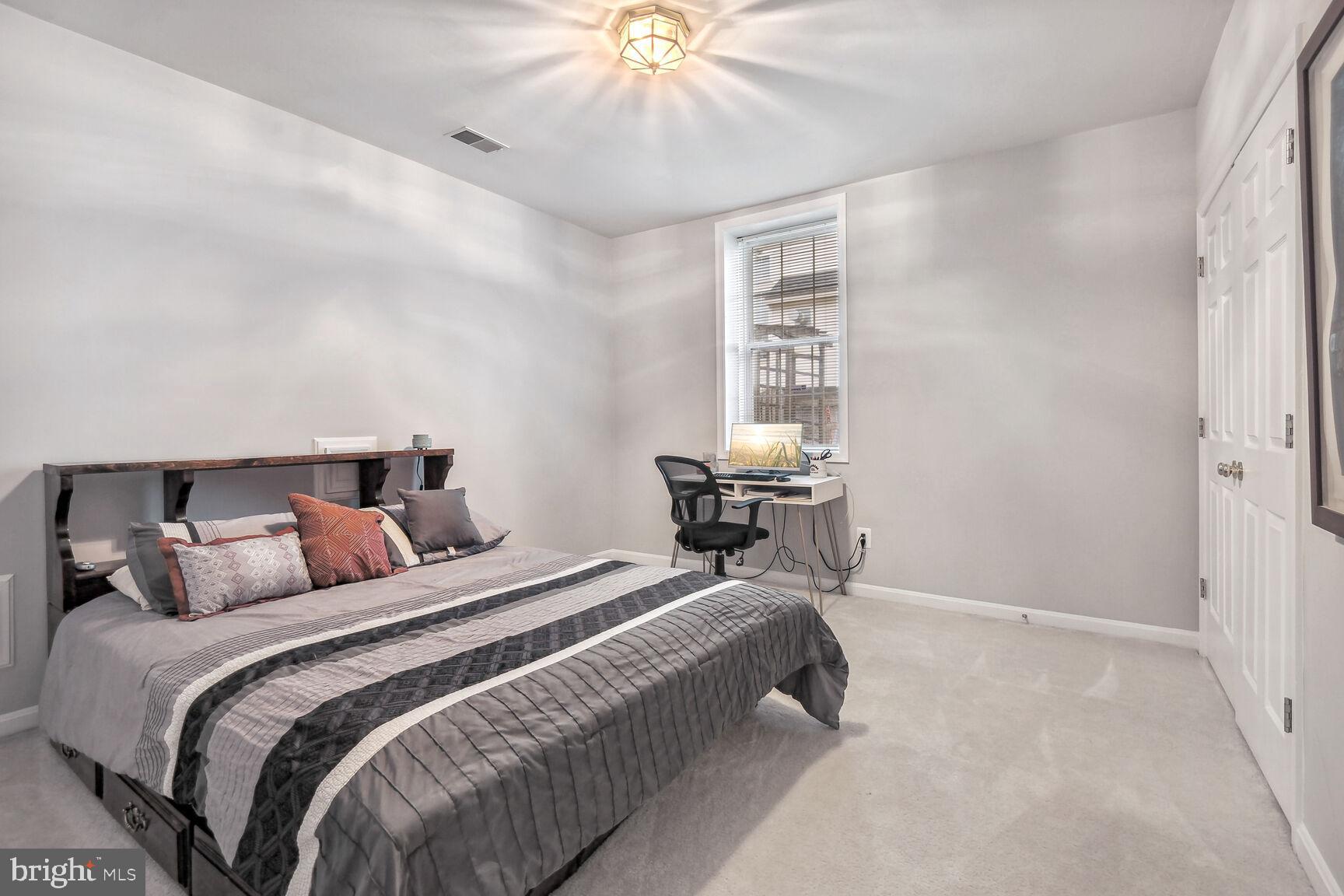 CASCADES - Residential Lease