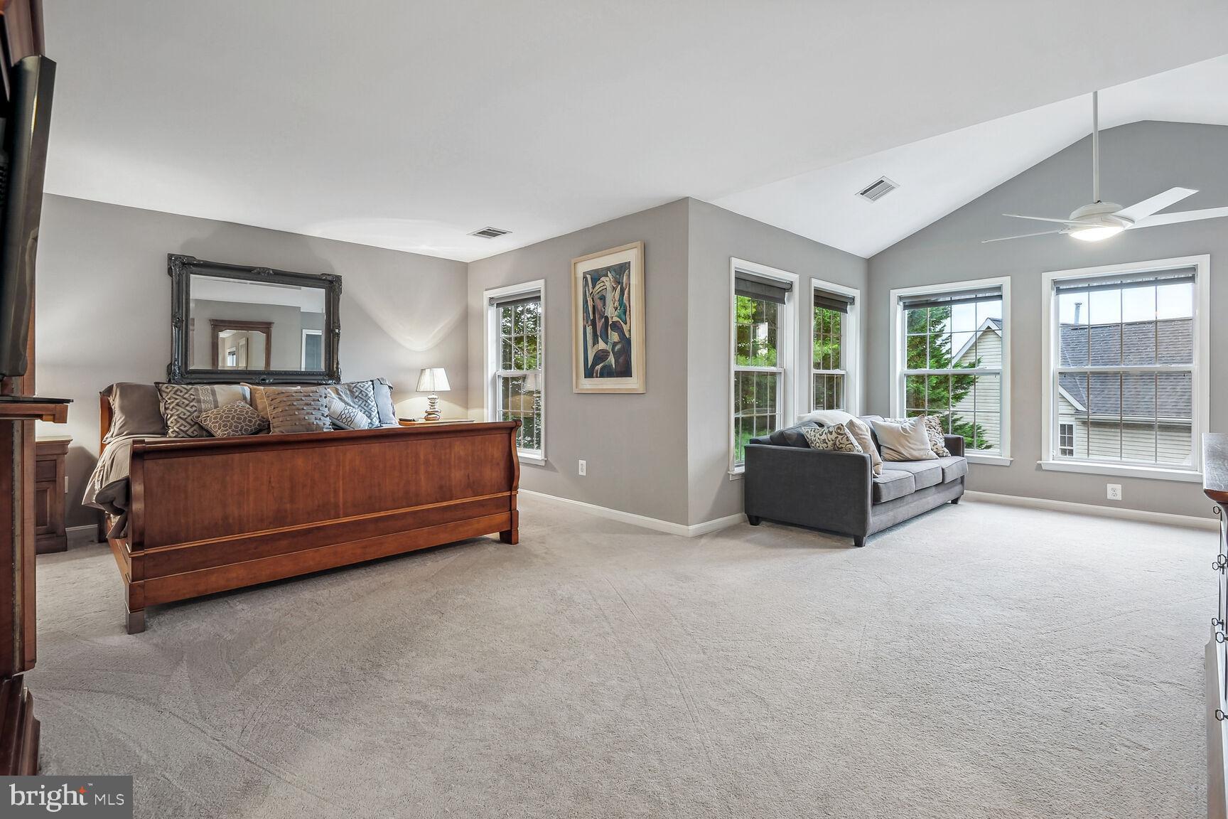 CASCADES - Residential Lease