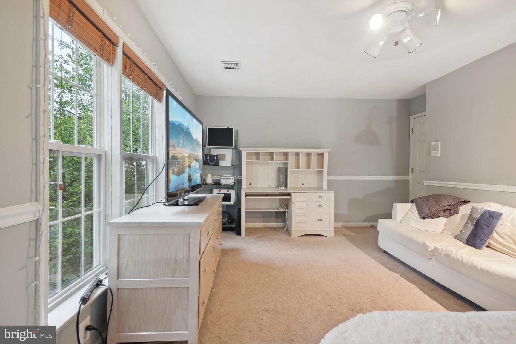 CASCADES - Residential Lease