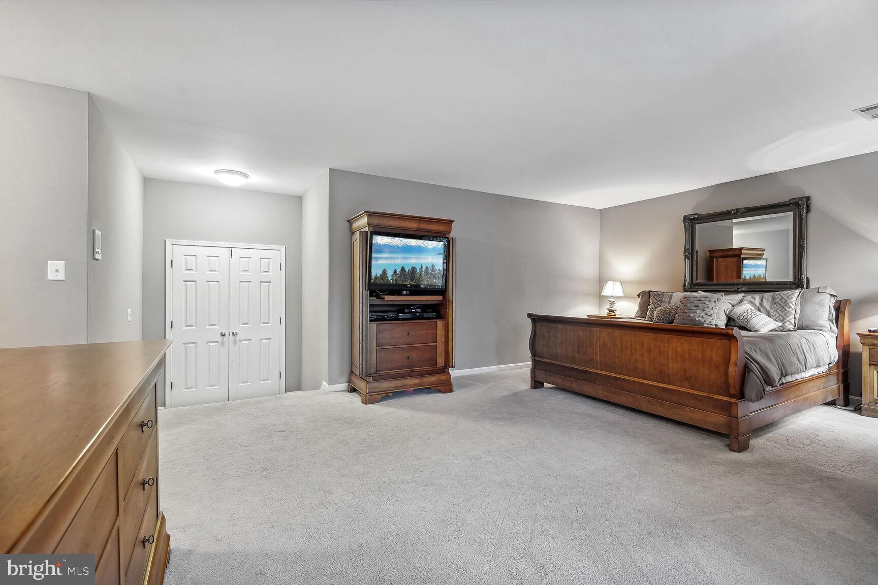 CASCADES - Residential Lease