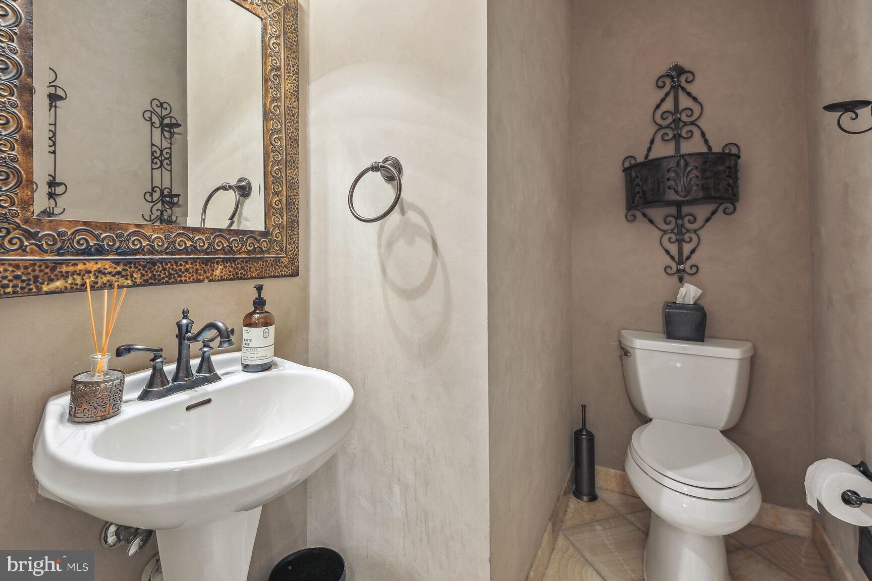 CASCADES - Residential Lease