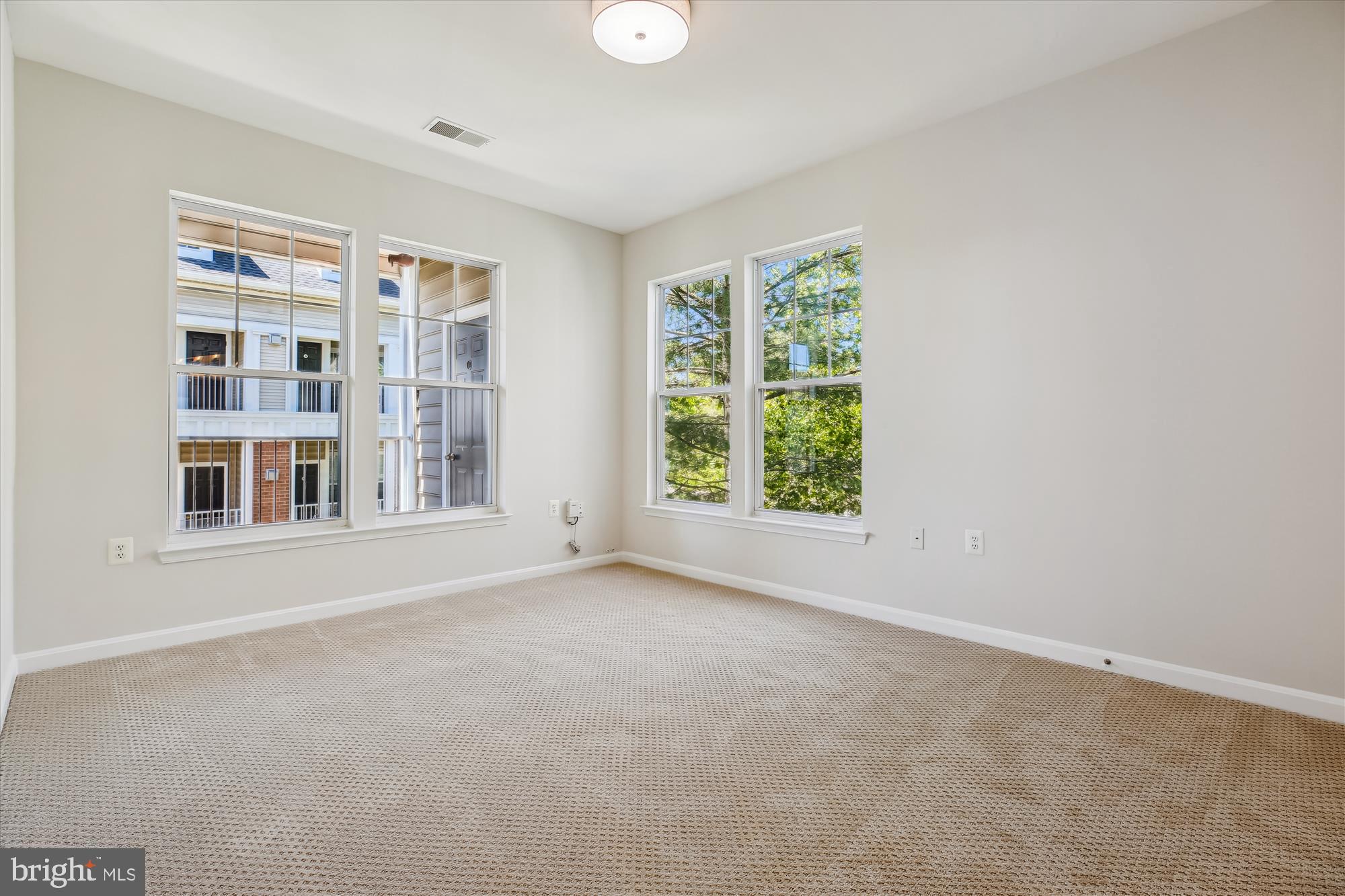 KING FARM - Residential