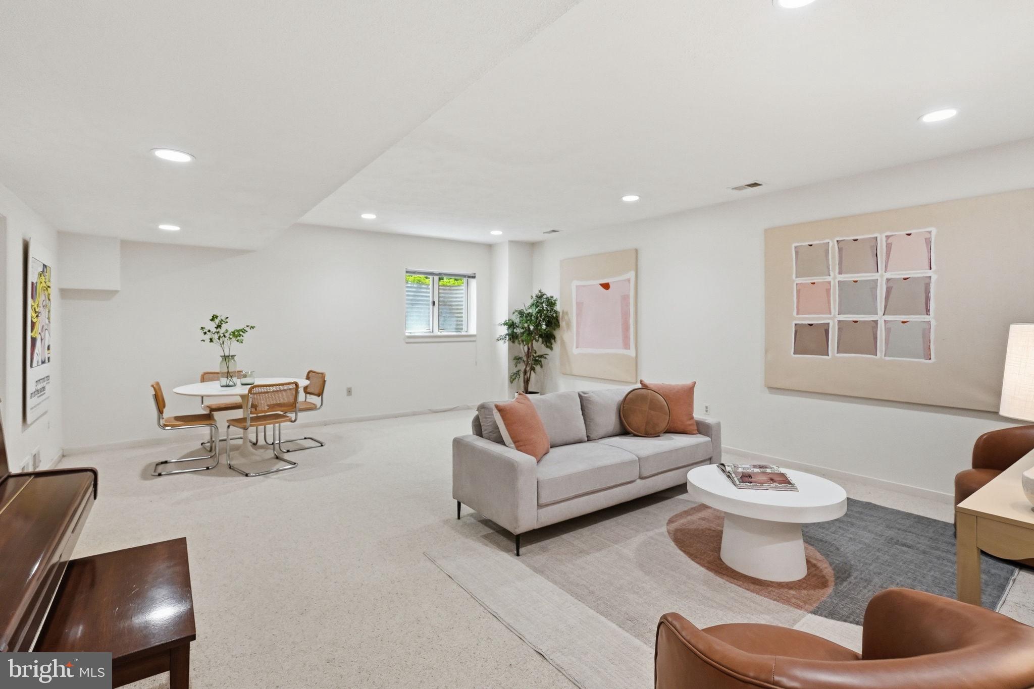 GLEN MILL VILLAGE - Residential