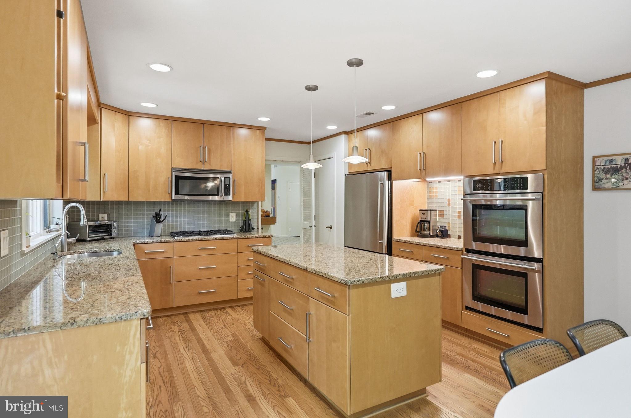 GLEN MILL VILLAGE - Residential