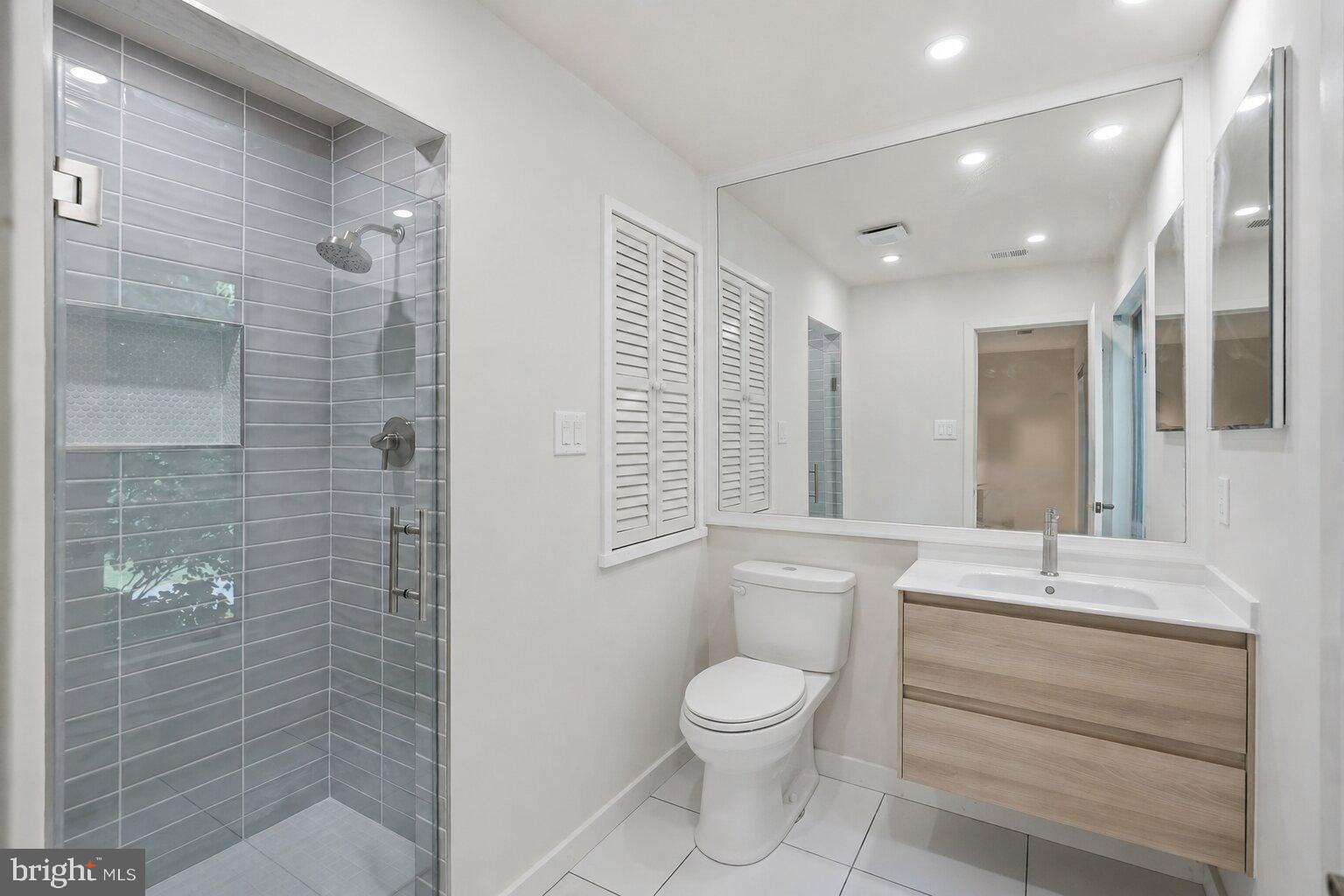 GLEN MILL VILLAGE - Residential