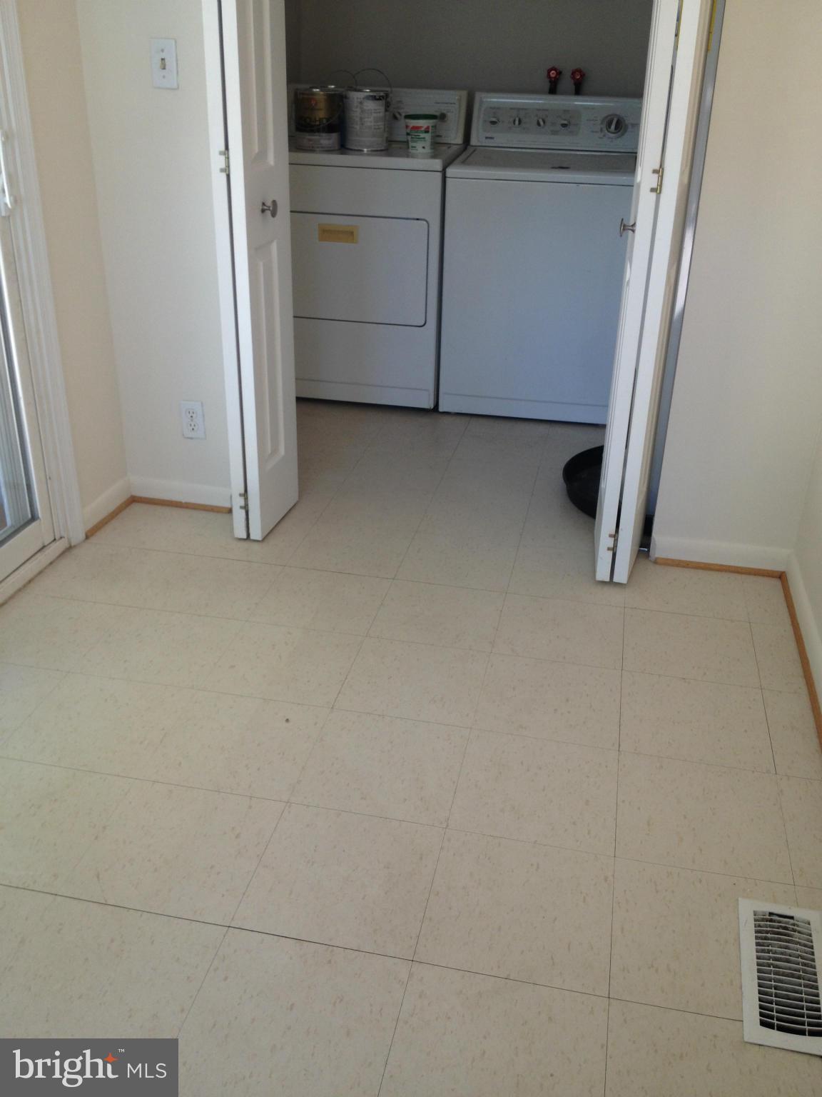 BEVERLEY BEACH - Residential Lease