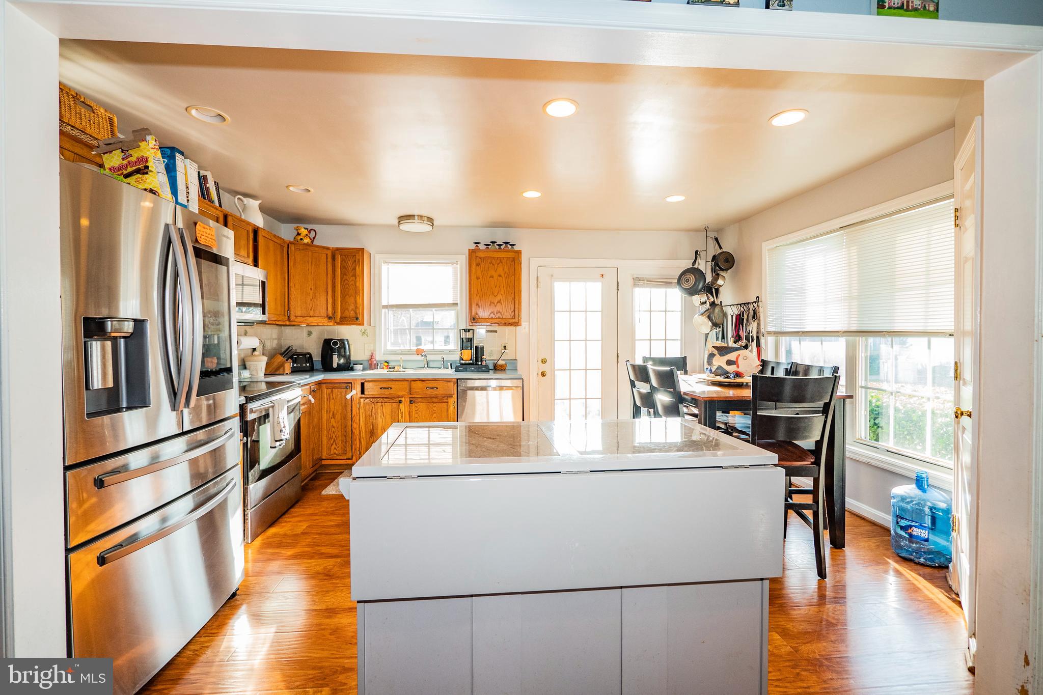 MEADOWRIDGE LANDING - Residential