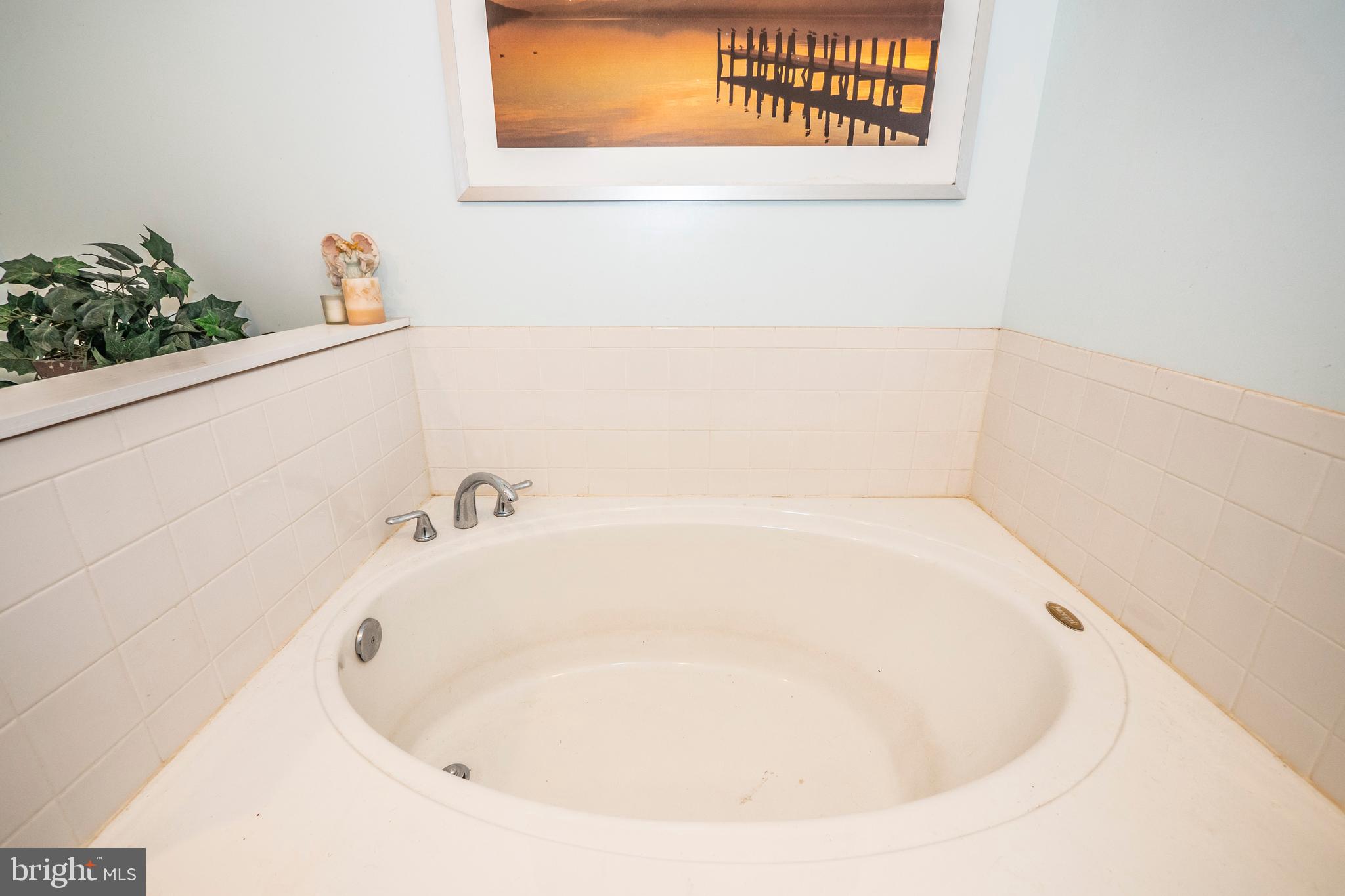 MEADOWRIDGE LANDING - Residential