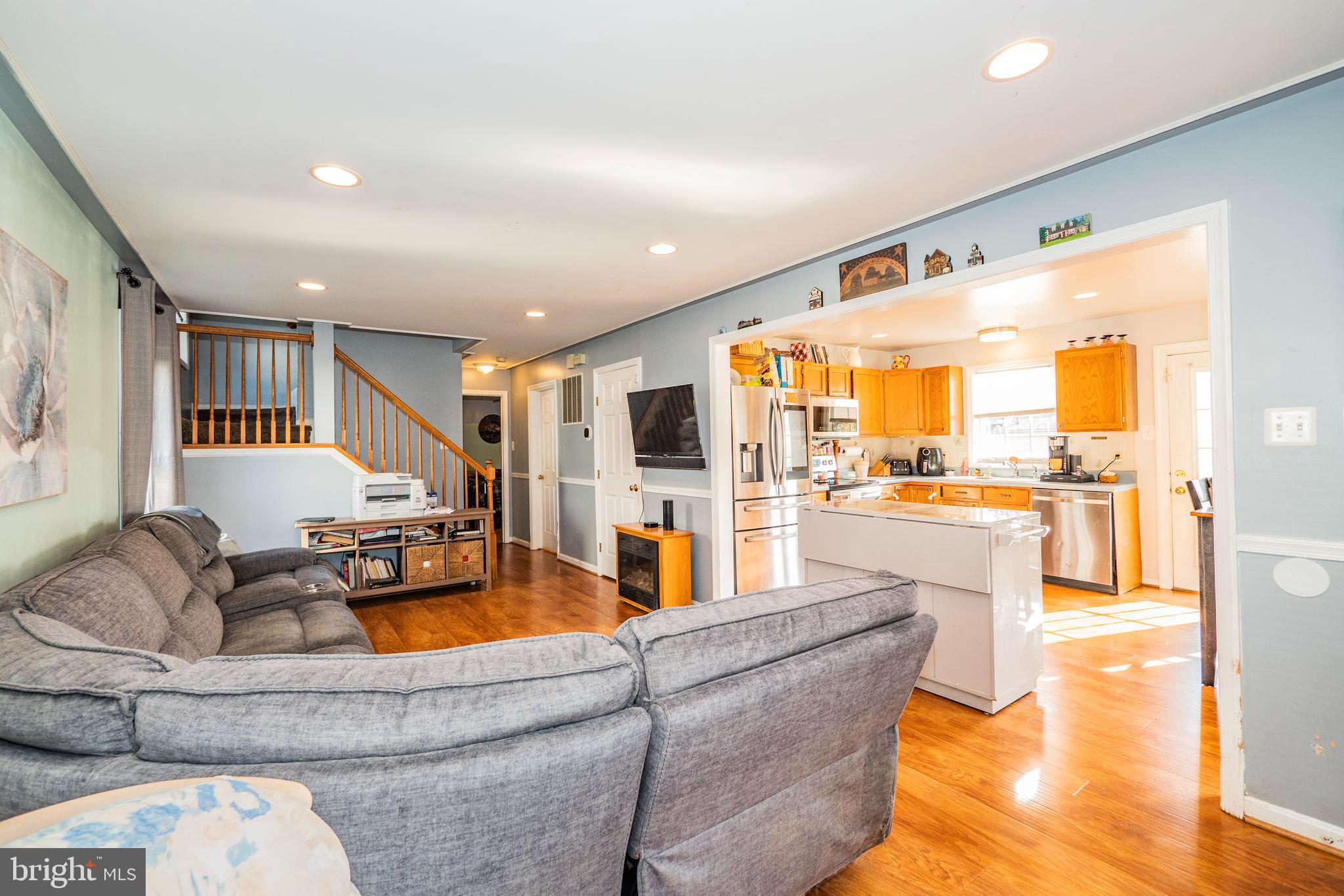 MEADOWRIDGE LANDING - Residential