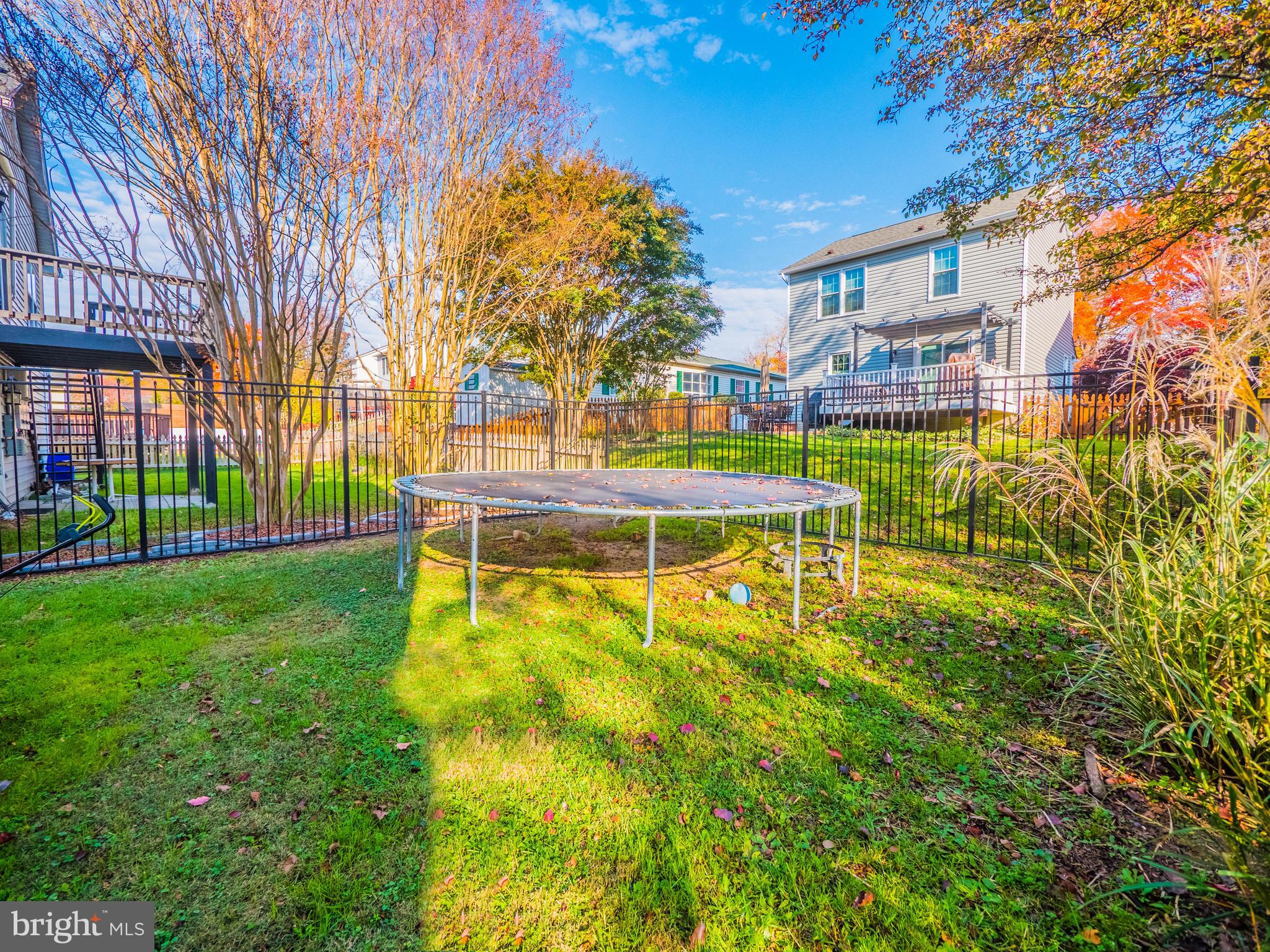 MEADOWRIDGE LANDING - Residential