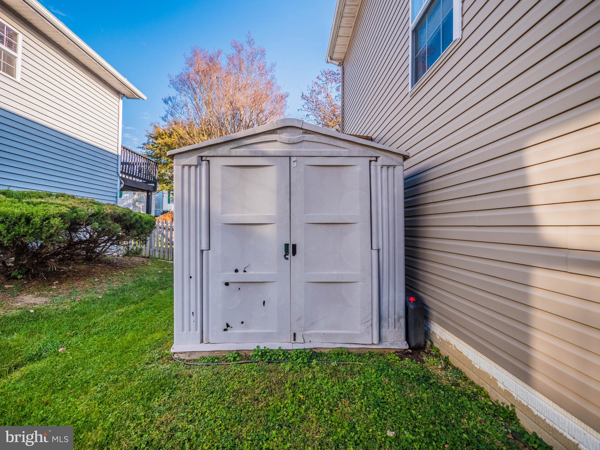 MEADOWRIDGE LANDING - Residential