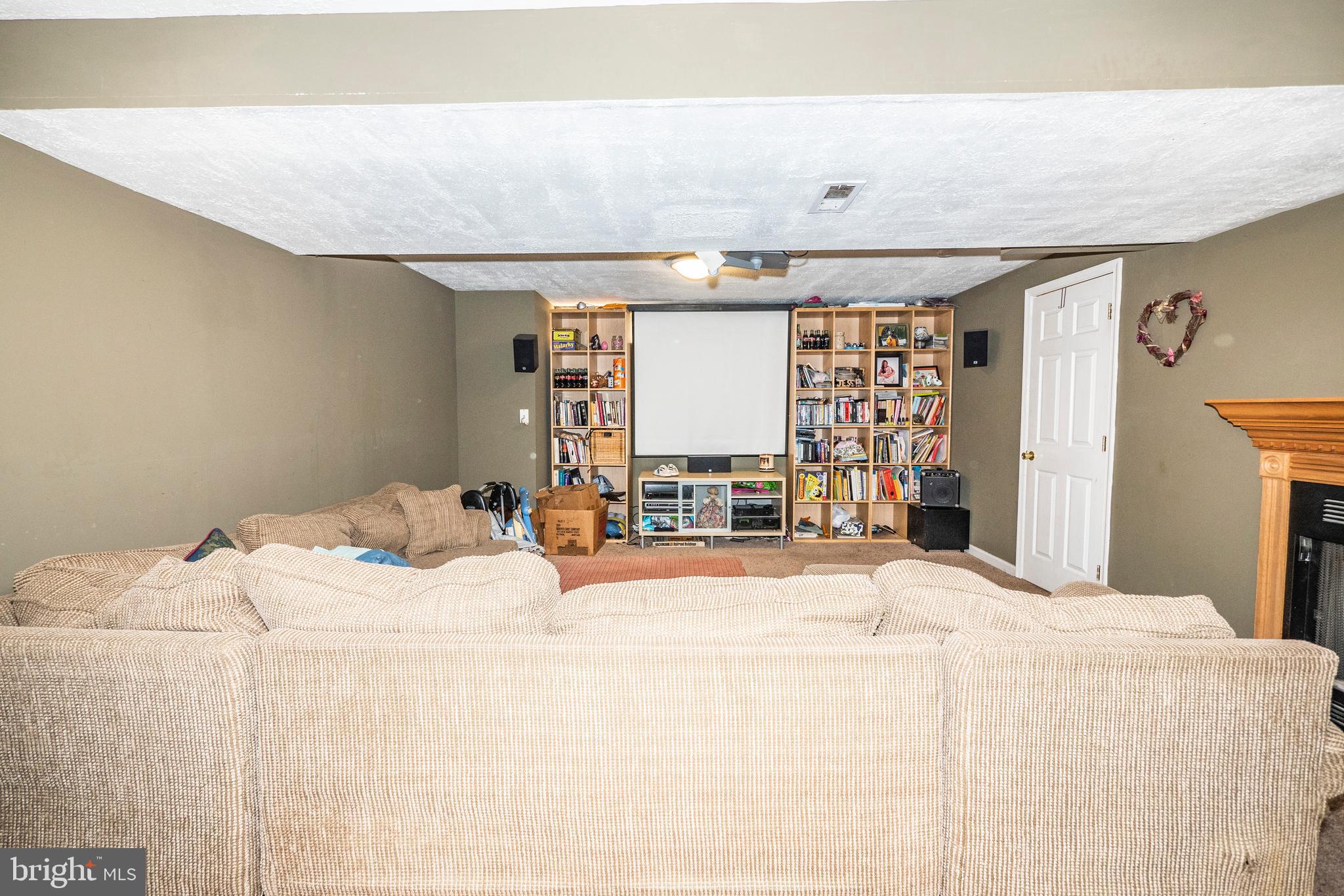 MEADOWRIDGE LANDING - Residential