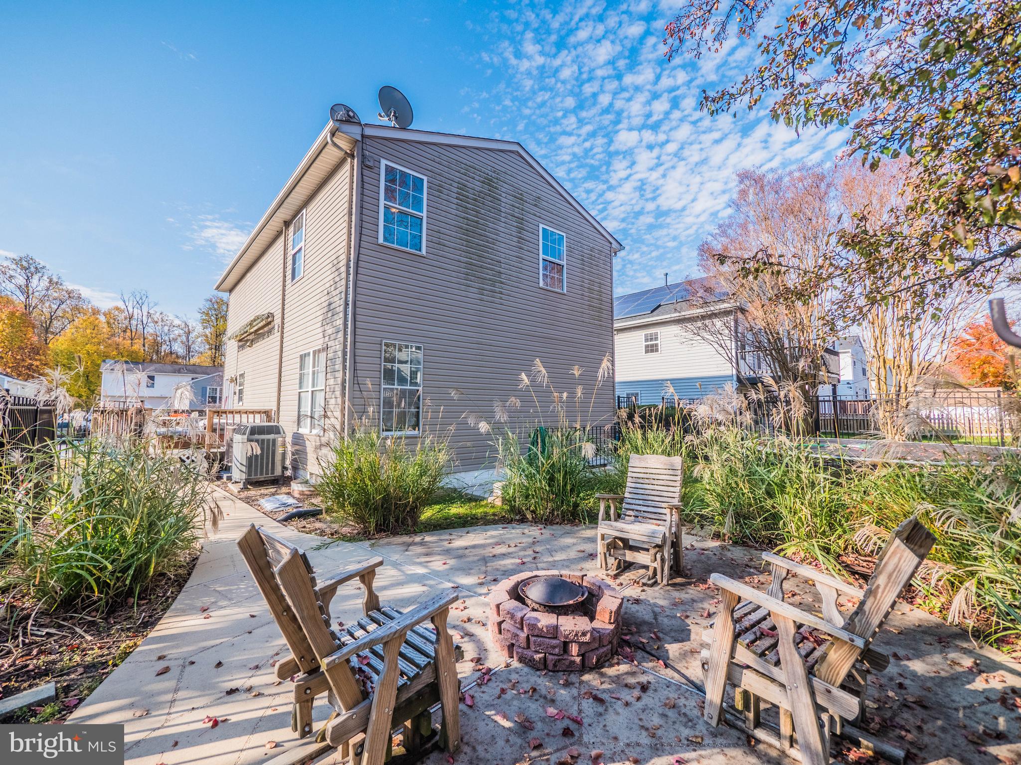 MEADOWRIDGE LANDING - Residential