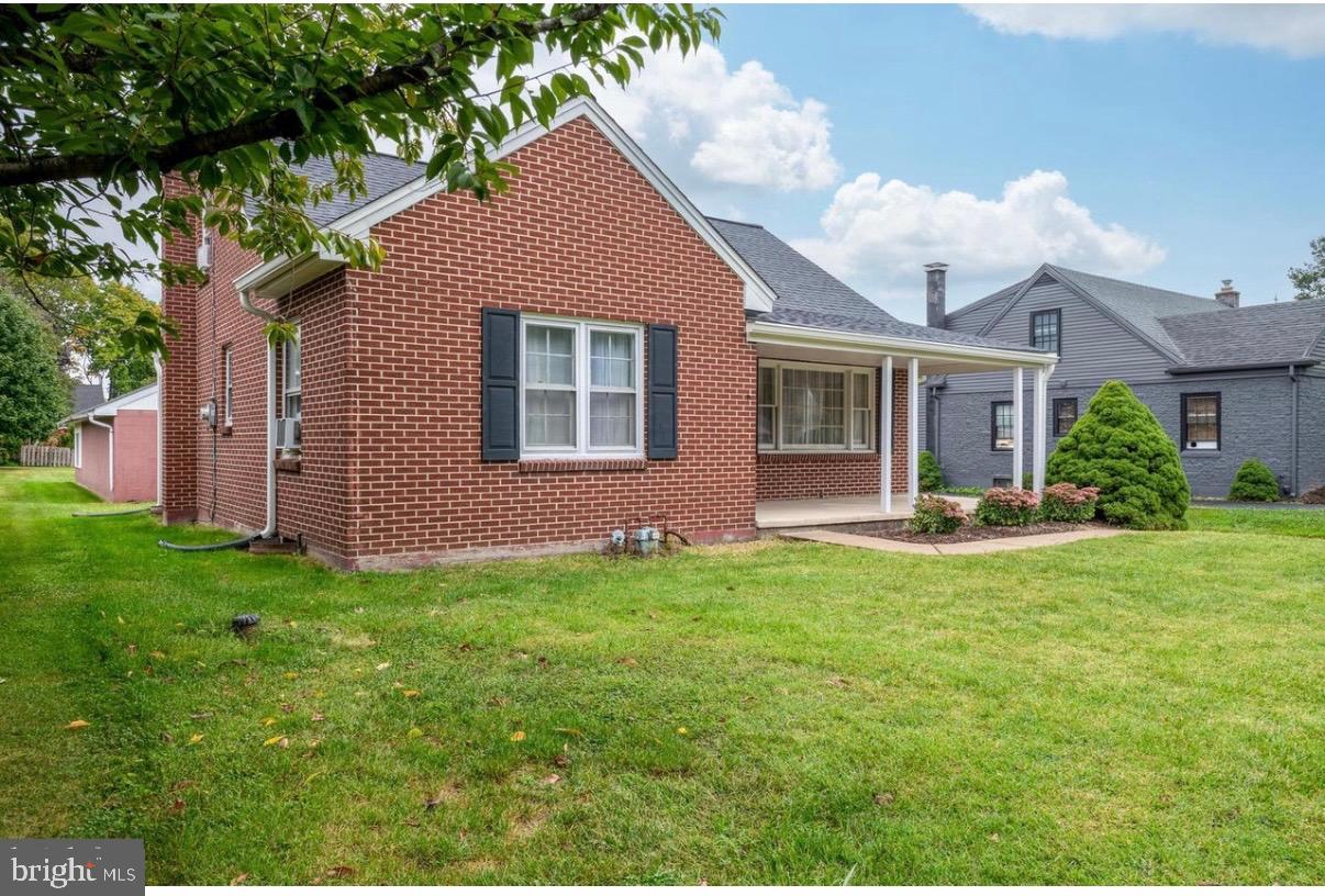 923 ROHRERSTOWN ROAD