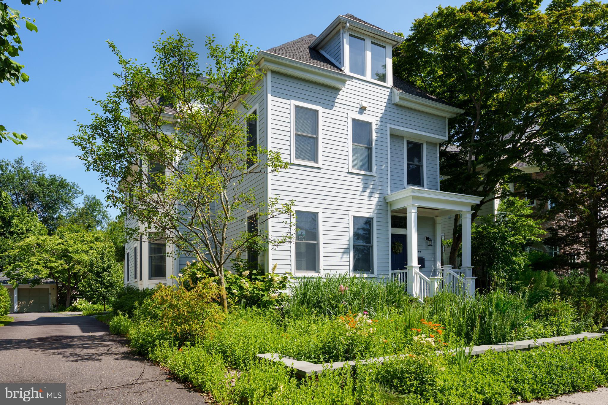 44 WIGGINS STREET