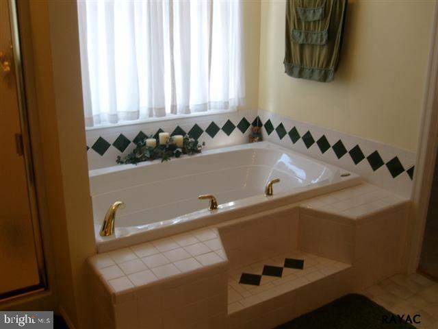 FAWN TWP - Residential