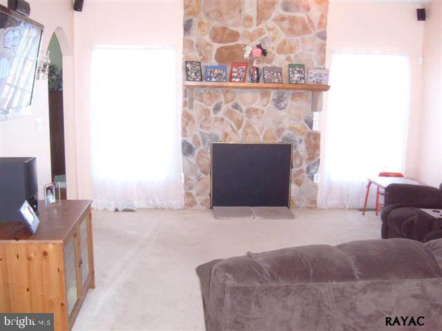 FAWN TWP - Residential