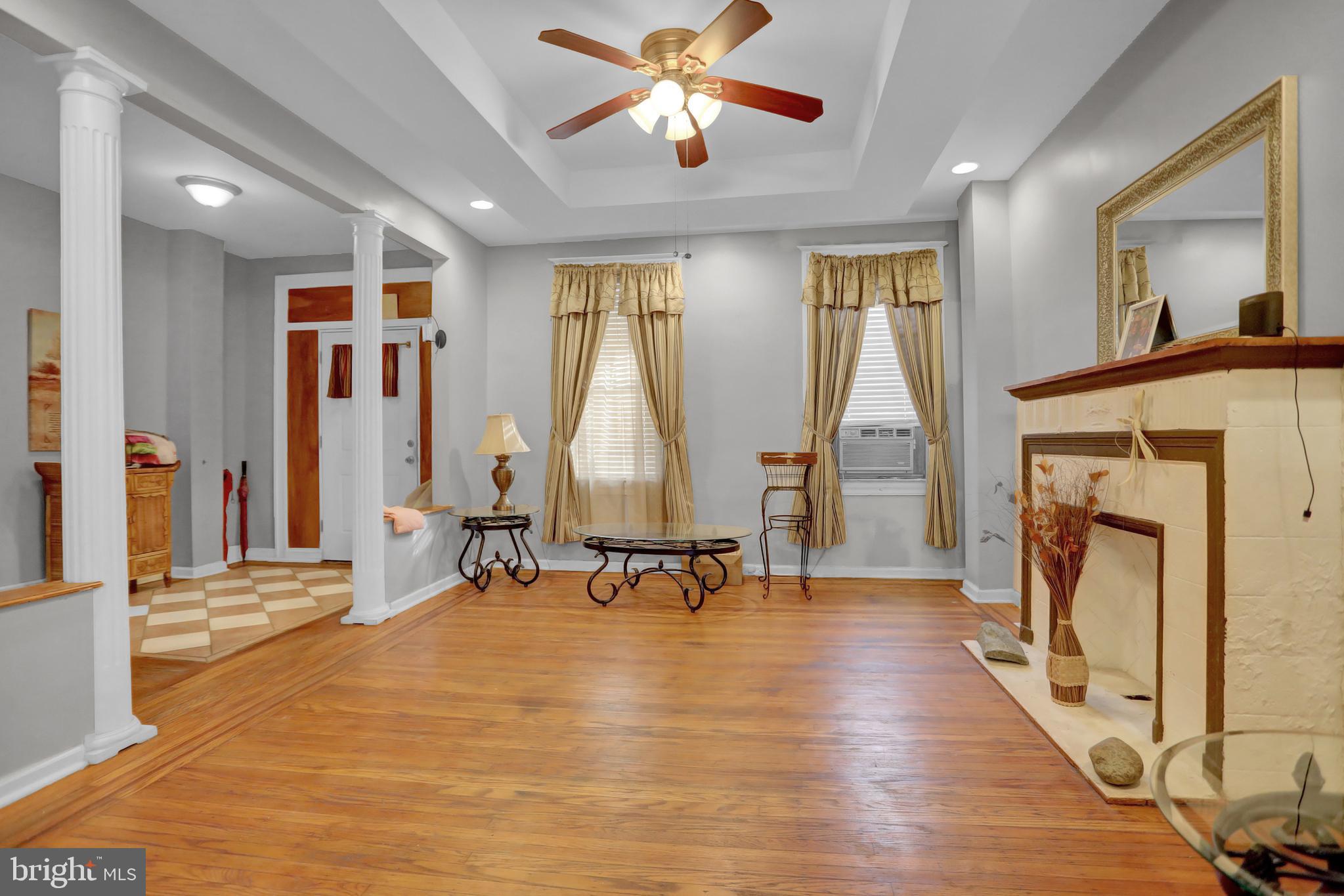 LIBERTY SQUARE - Residential