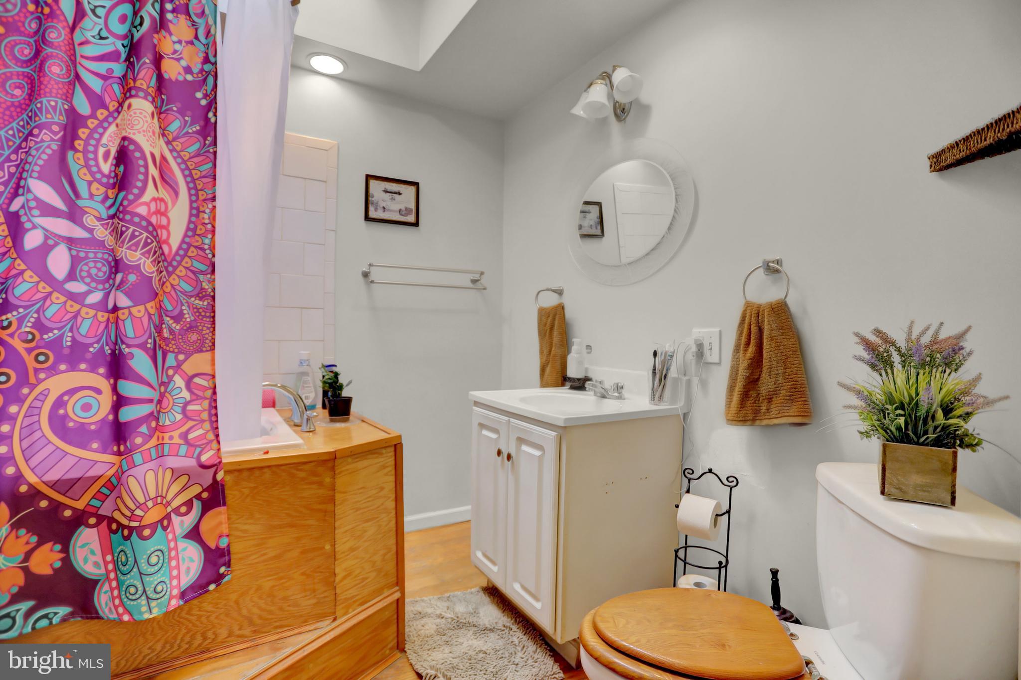 LIBERTY SQUARE - Residential