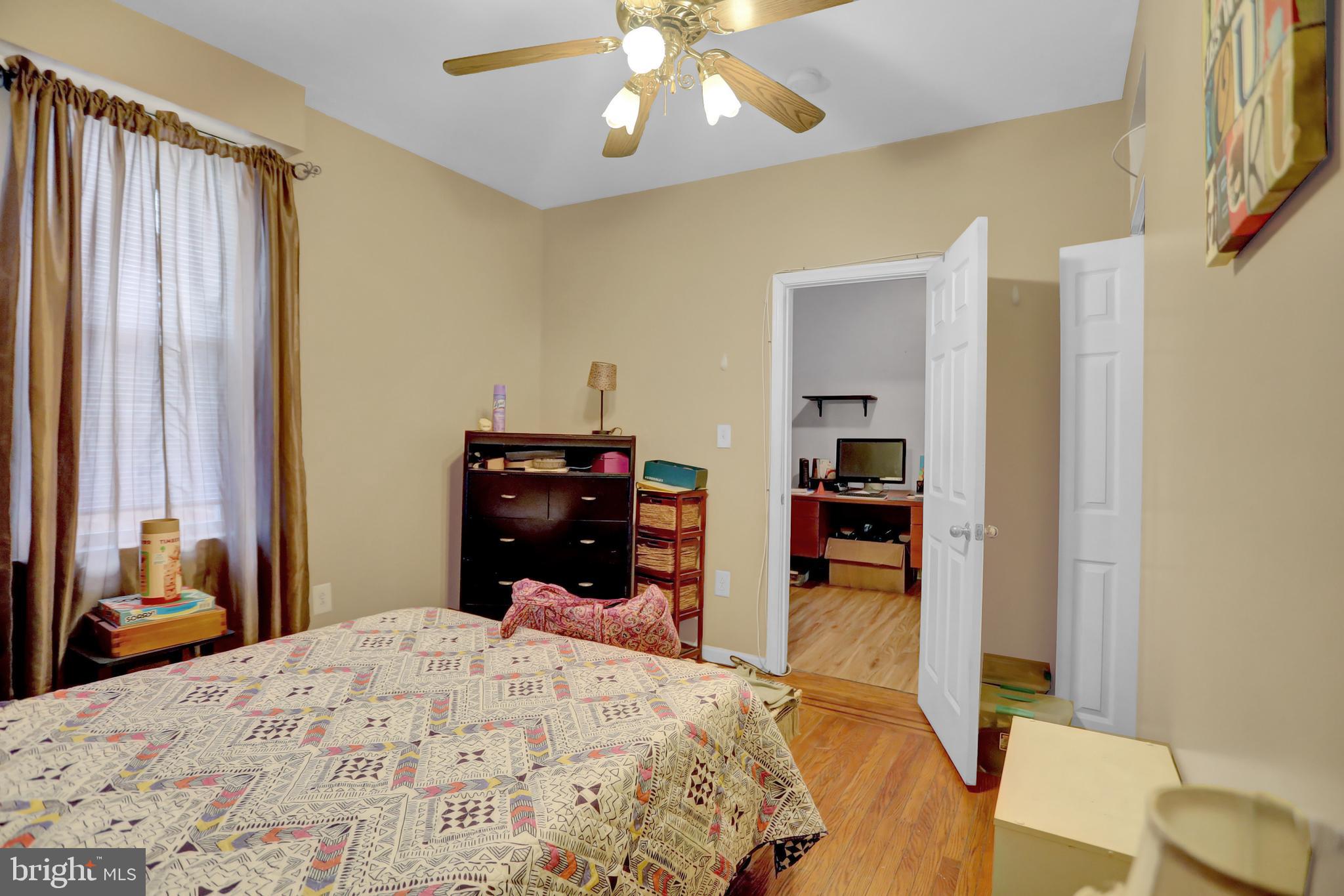 LIBERTY SQUARE - Residential