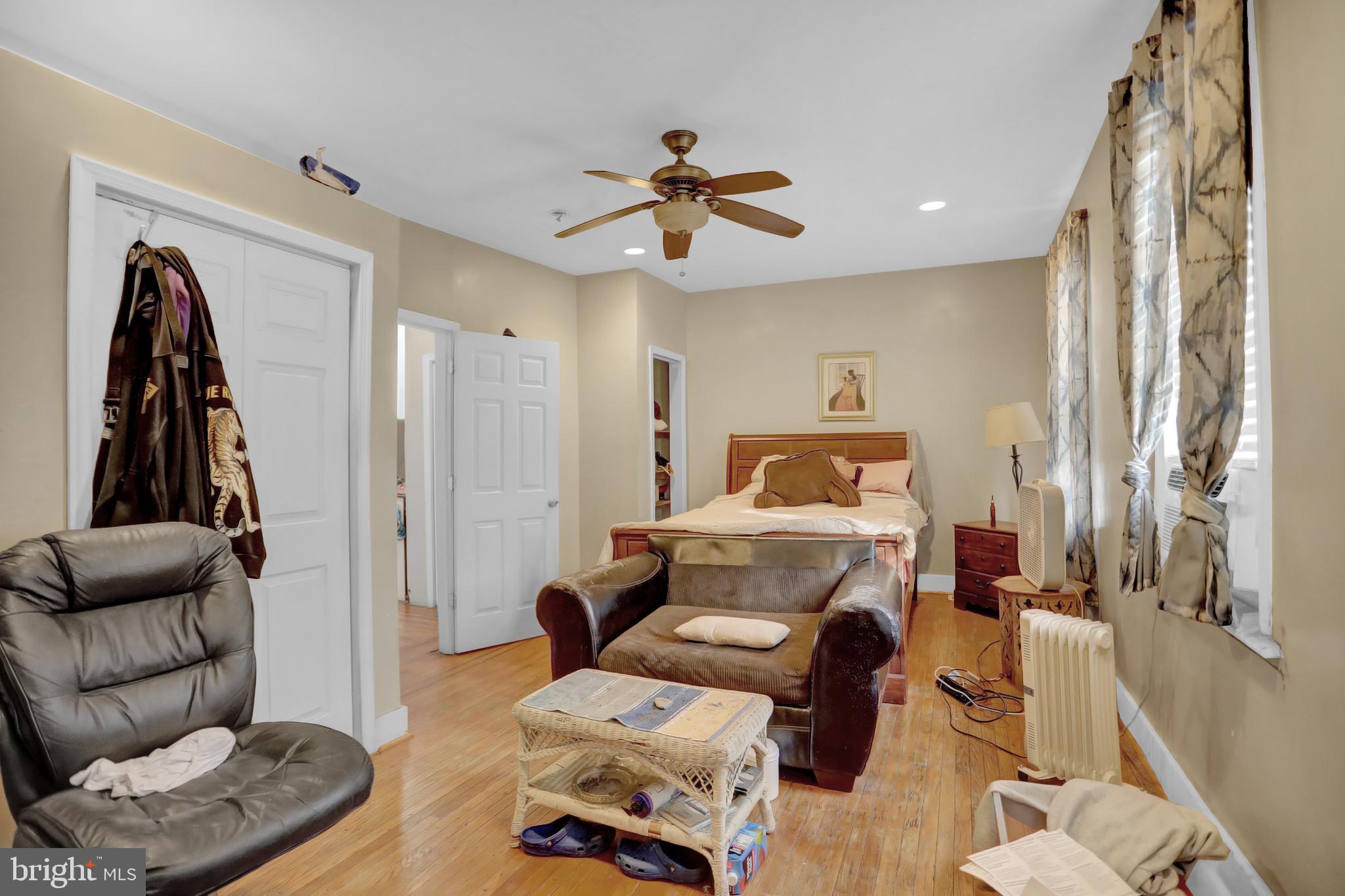 LIBERTY SQUARE - Residential