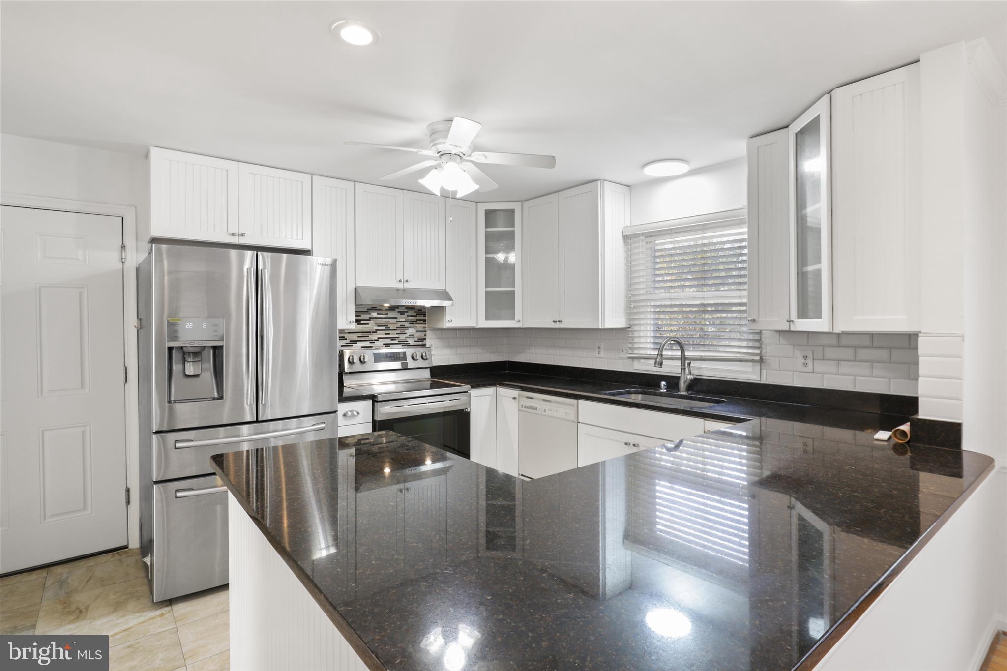 FORESTVILLE FARMS - Residential Lease