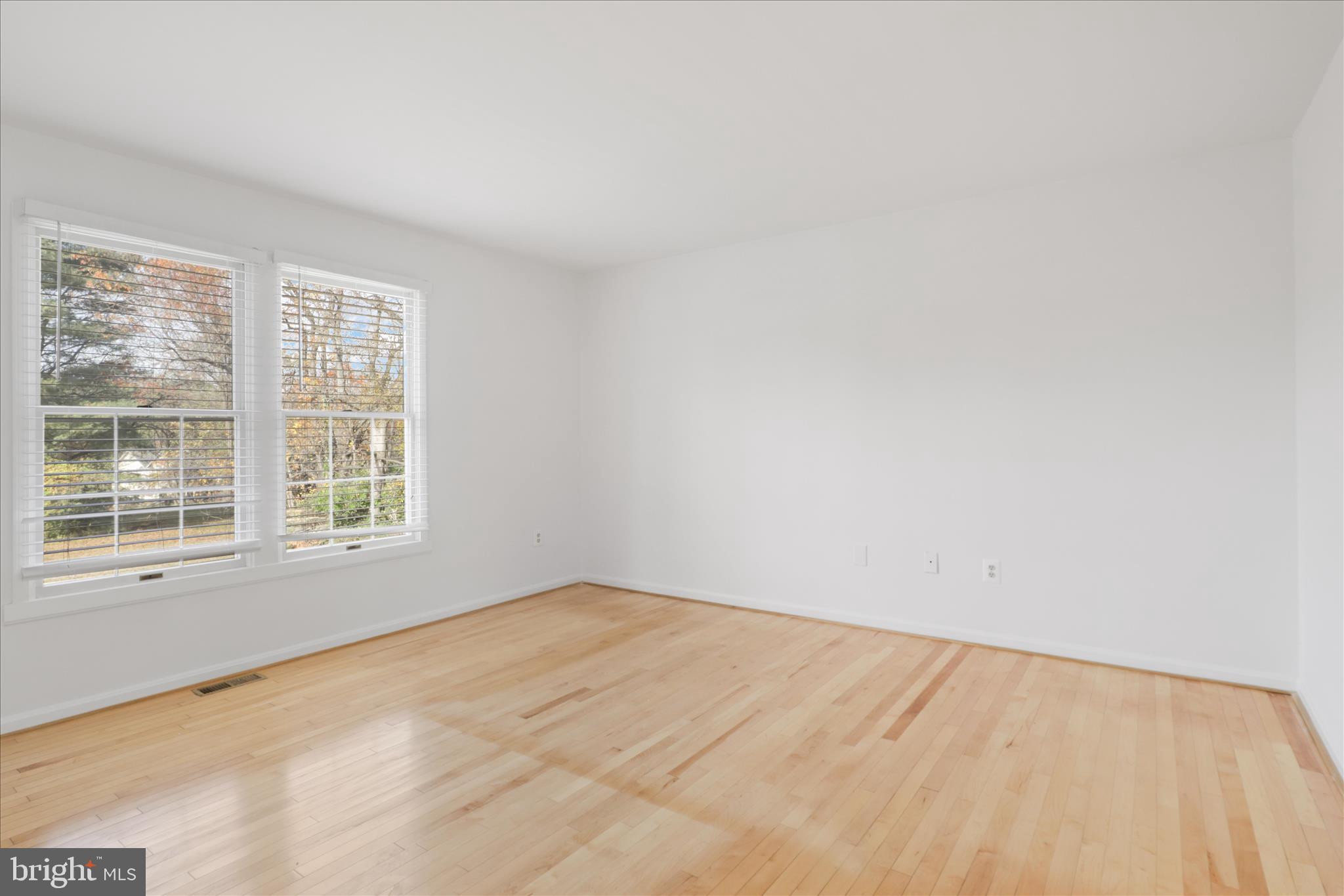 FORESTVILLE FARMS - Residential Lease