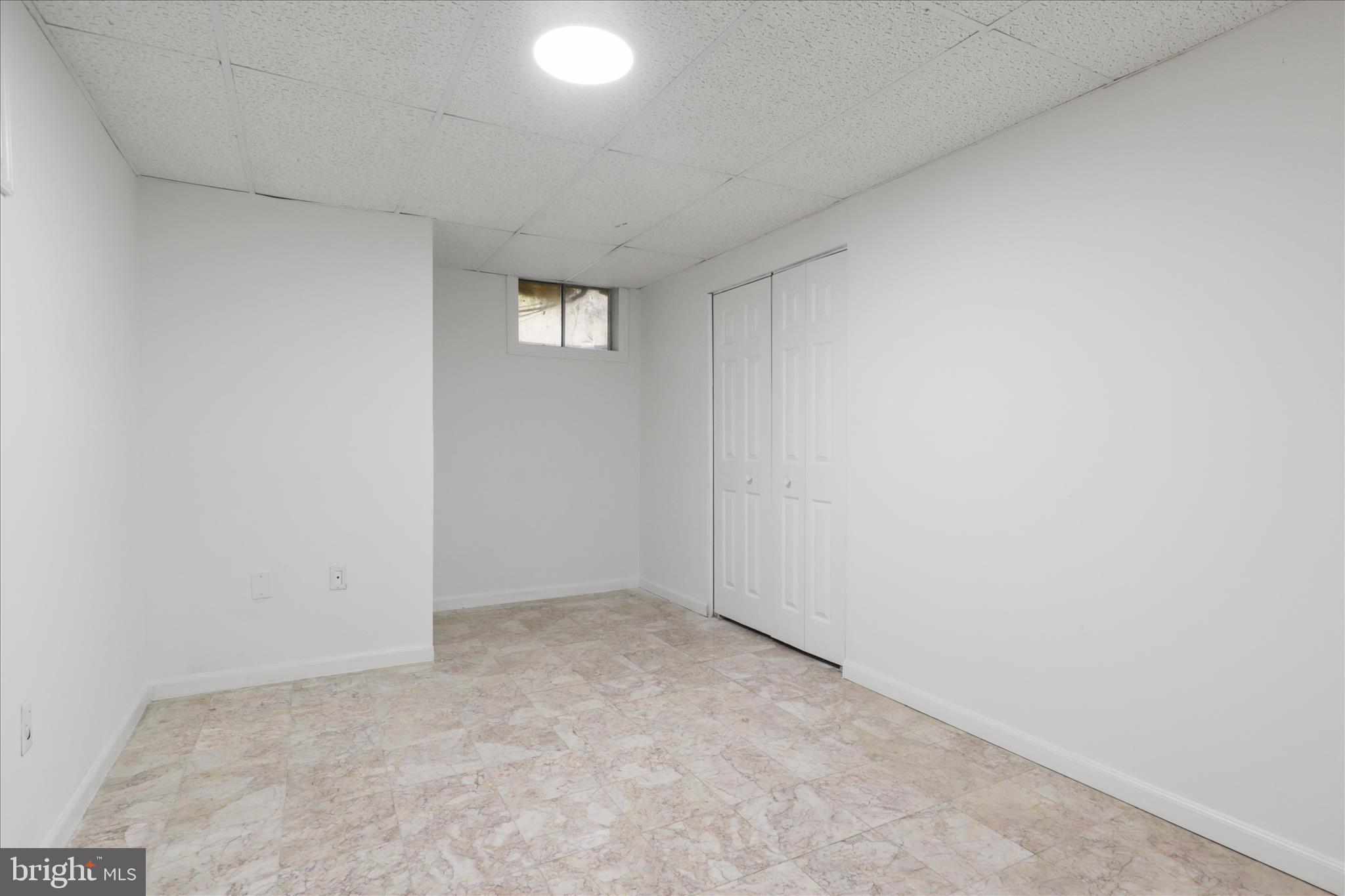 FORESTVILLE FARMS - Residential Lease