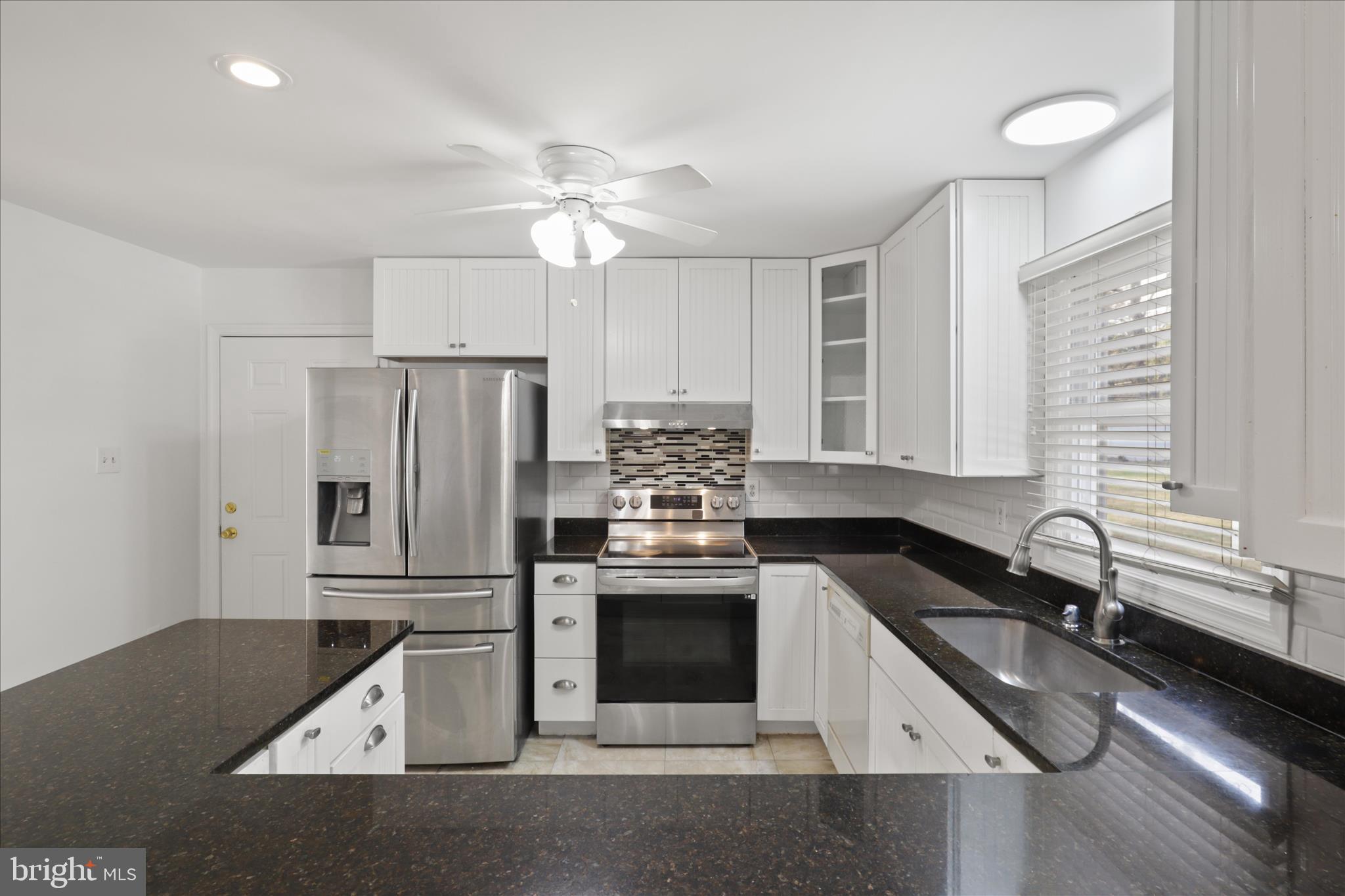 FORESTVILLE FARMS - Residential Lease