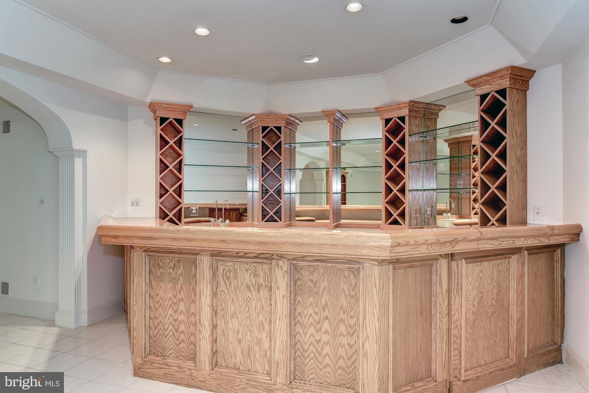 RIVER OAKS FARM - Residential