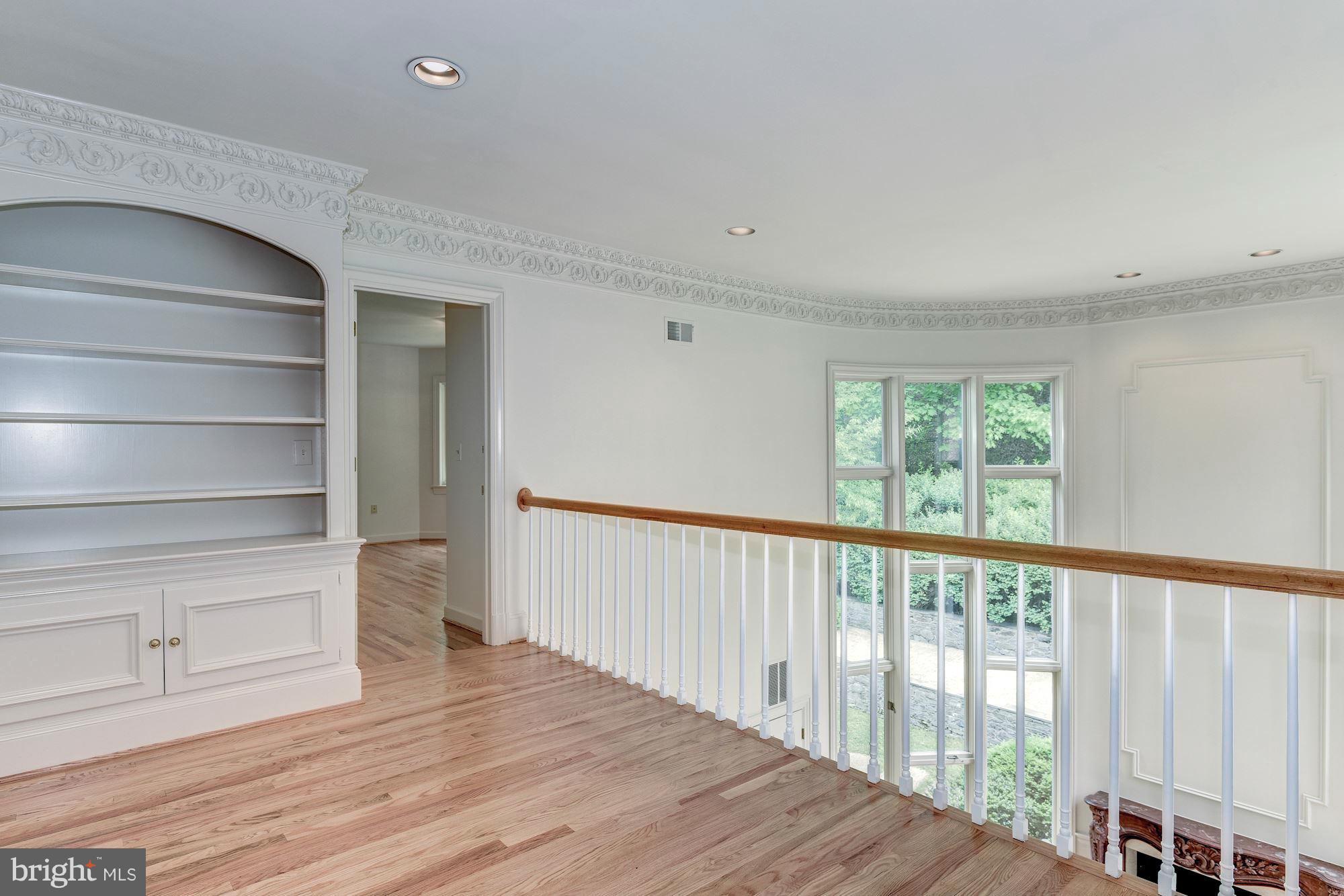 RIVER OAKS FARM - Residential