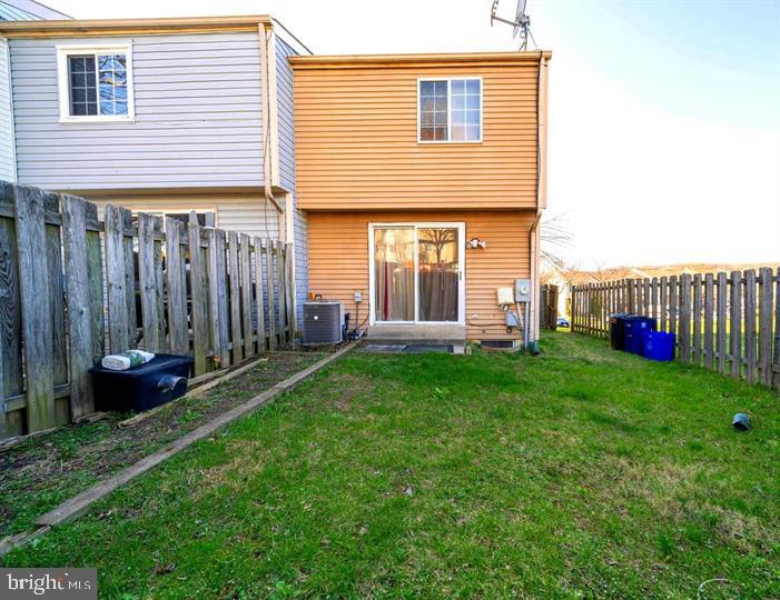 MIDDLEBROOK COMMONS - Residential Lease