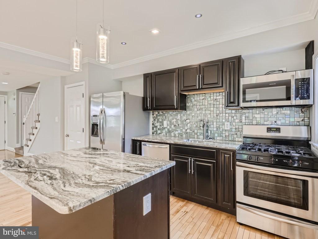 NORTHWOOD - Residential