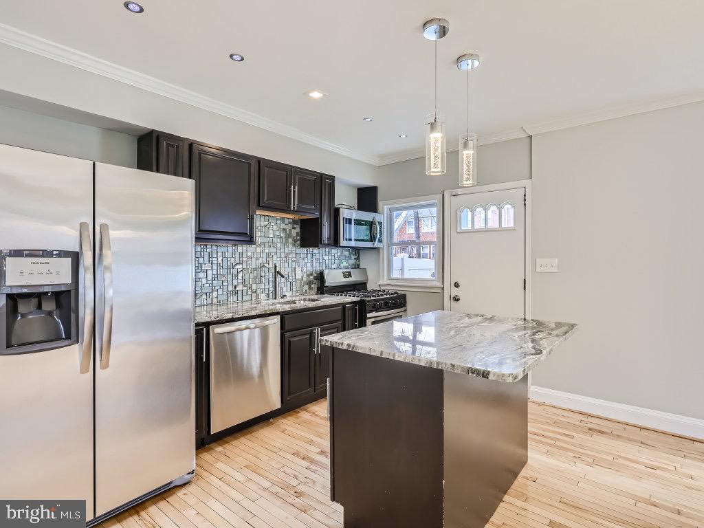 NORTHWOOD - Residential